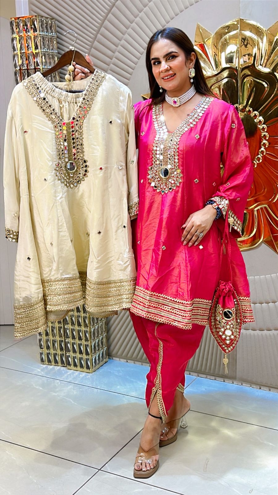 Beautiful And Traditional Cordset With Heavy Neck PC1514