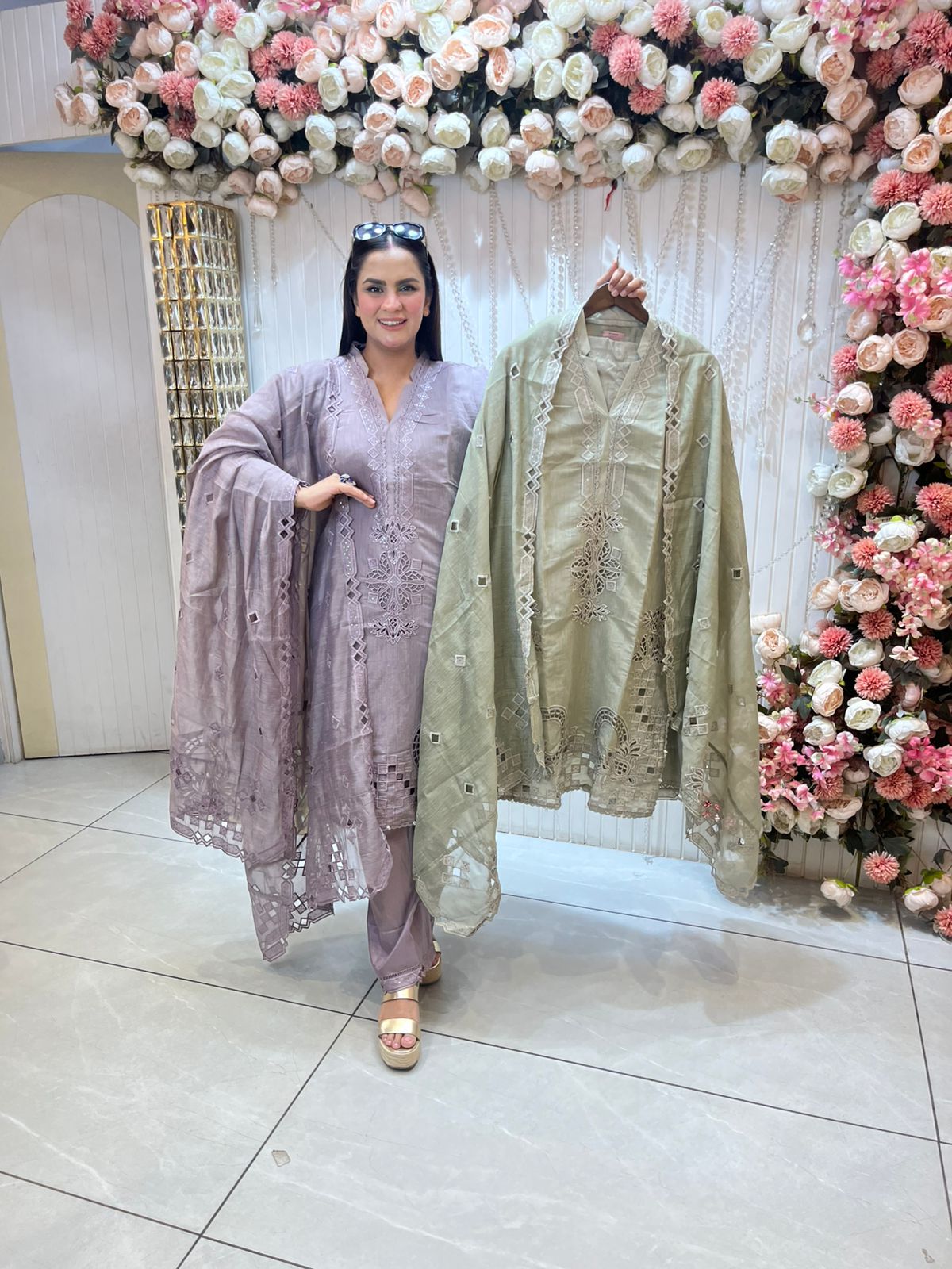 Beautiful Ban-Neck Chicken Work Suit PC1097