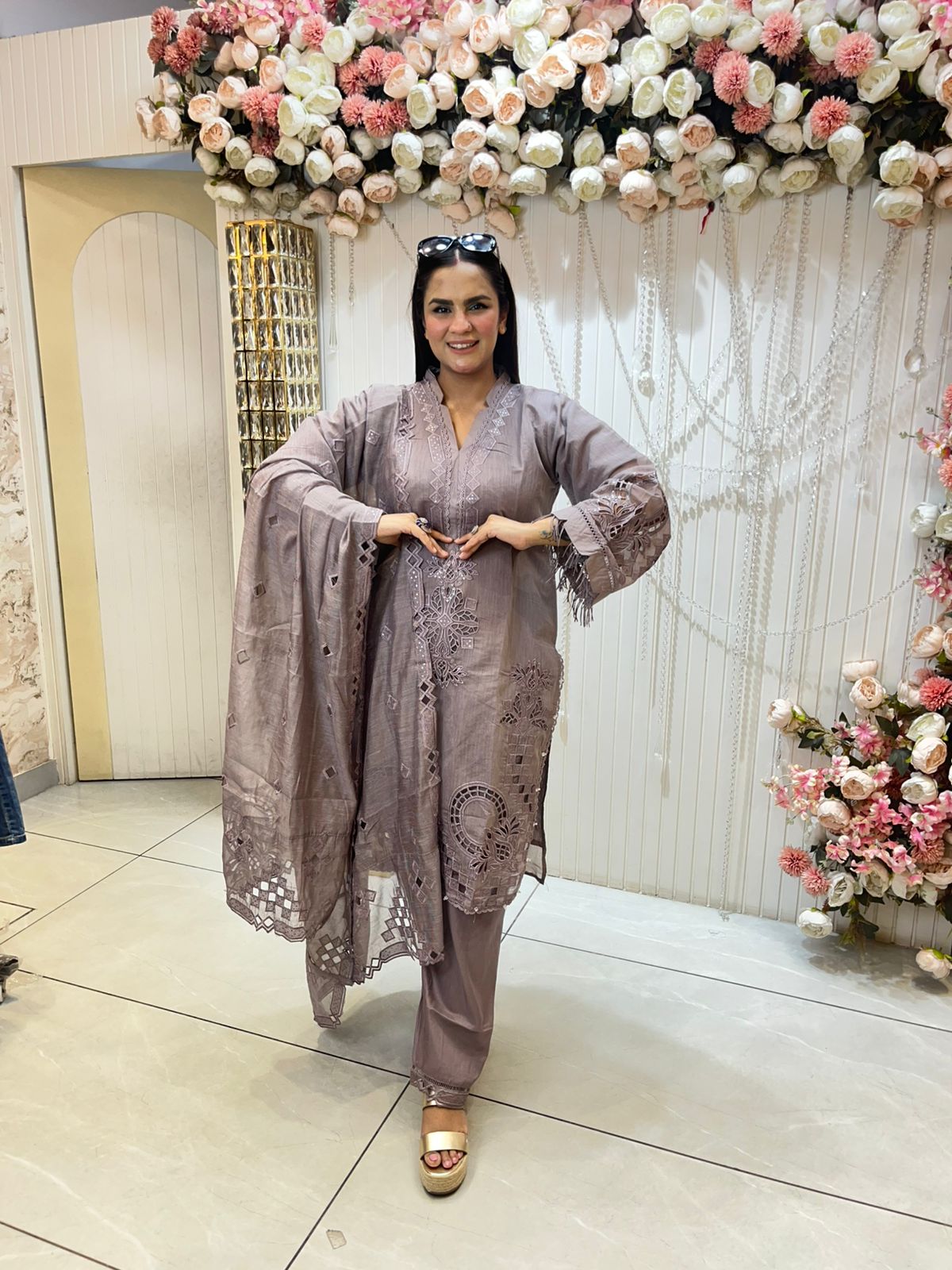 Beautiful Ban-Neck Chicken Work Suit PC1097