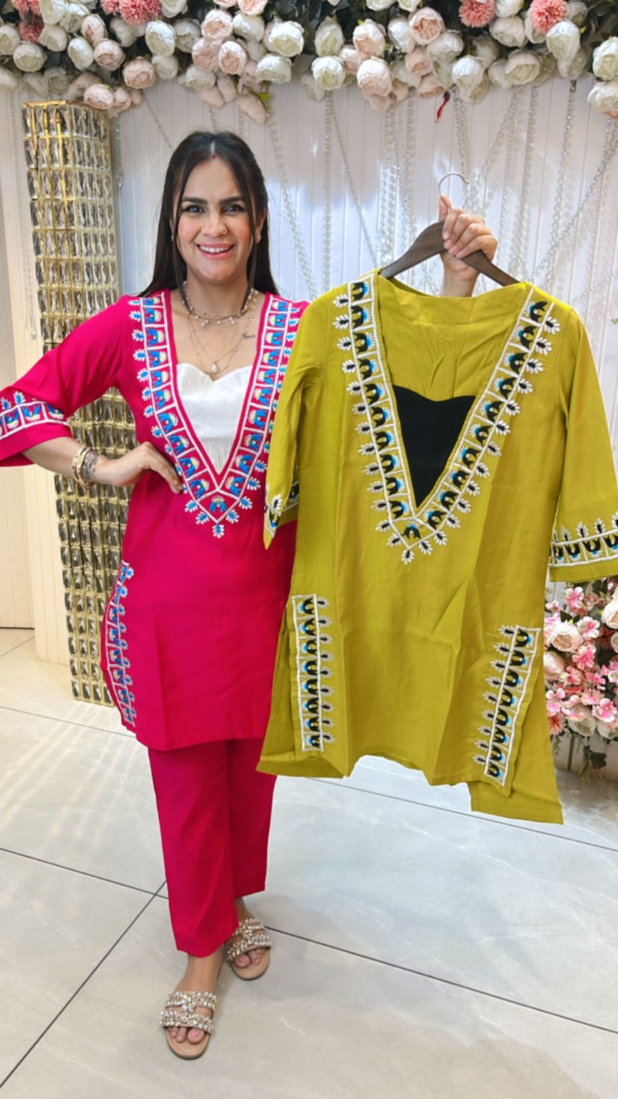 Beautiful Cordset With Designer Neck PC979