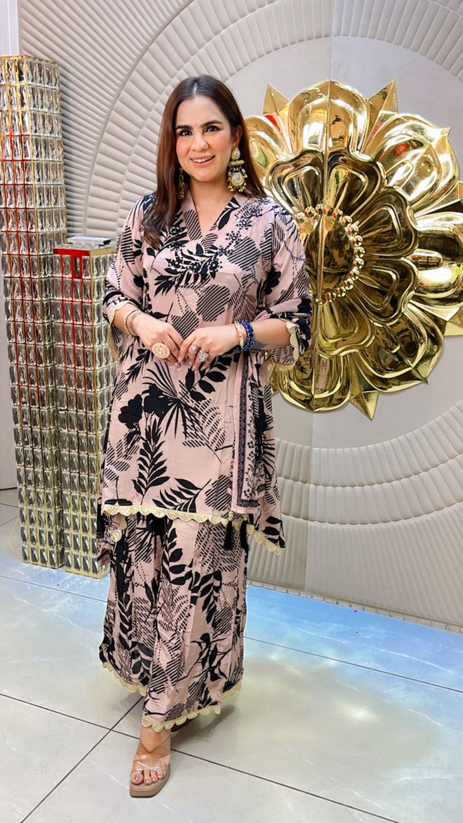 Beautiful Floral Suit PC1492