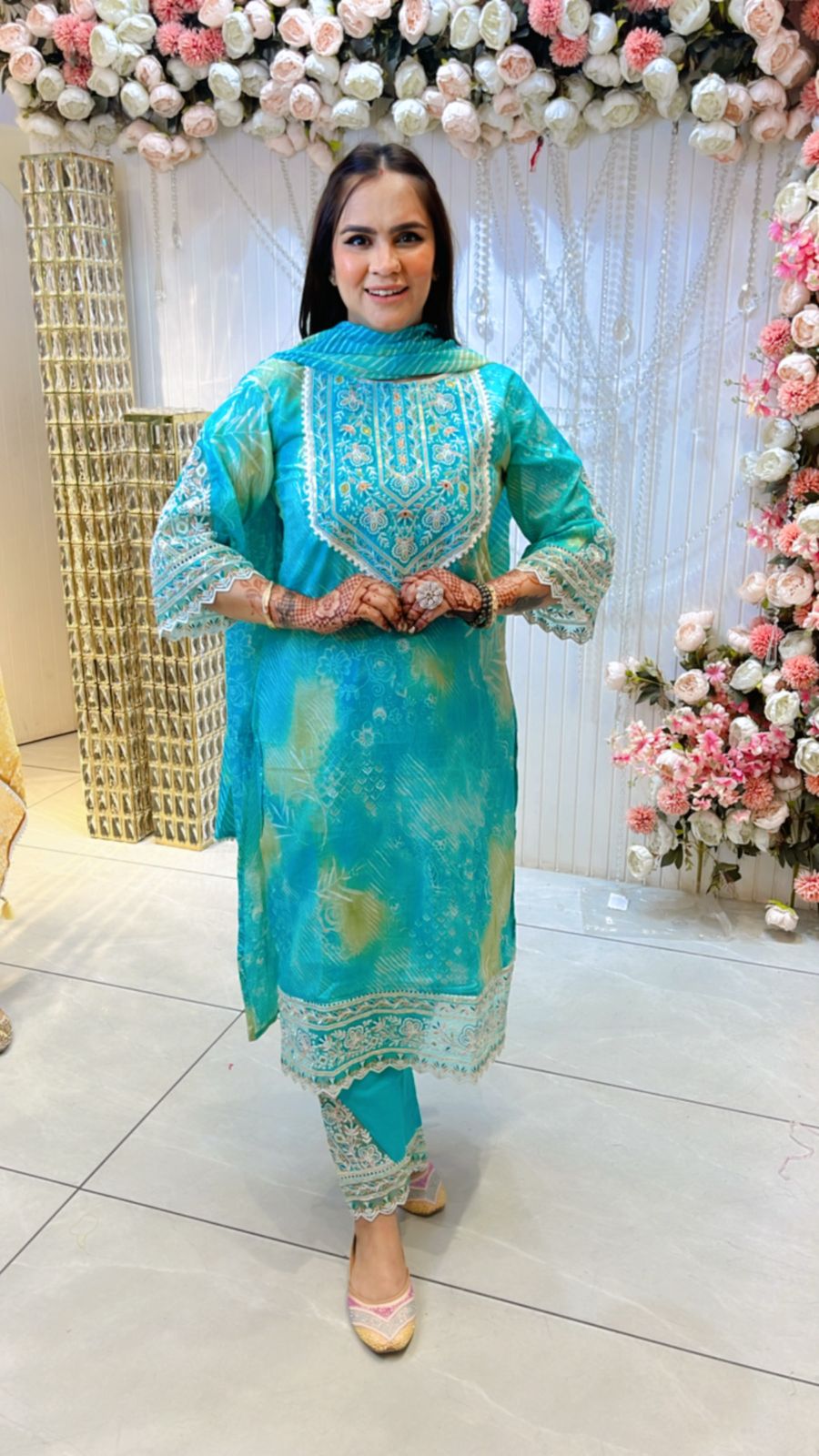 Beautiful Print Suit With Lace Work PC856