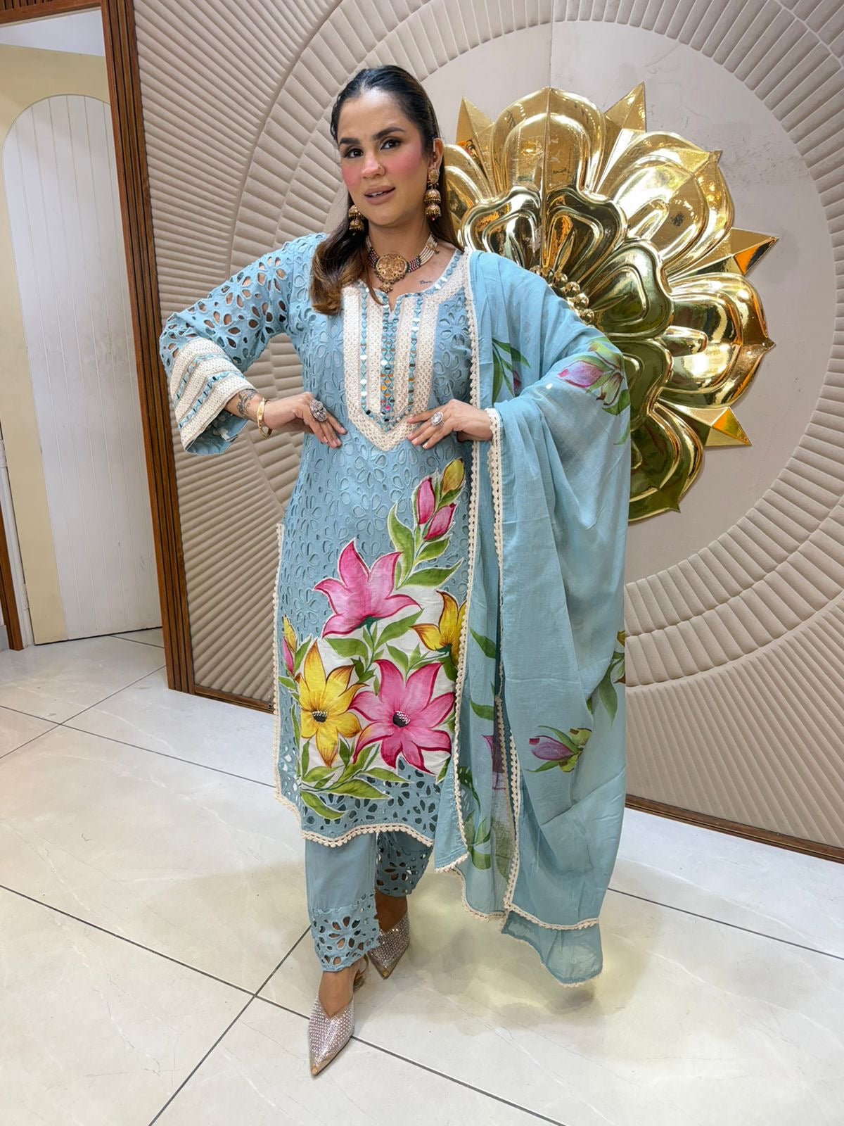 Beautiful elegant partywear suit pc3084