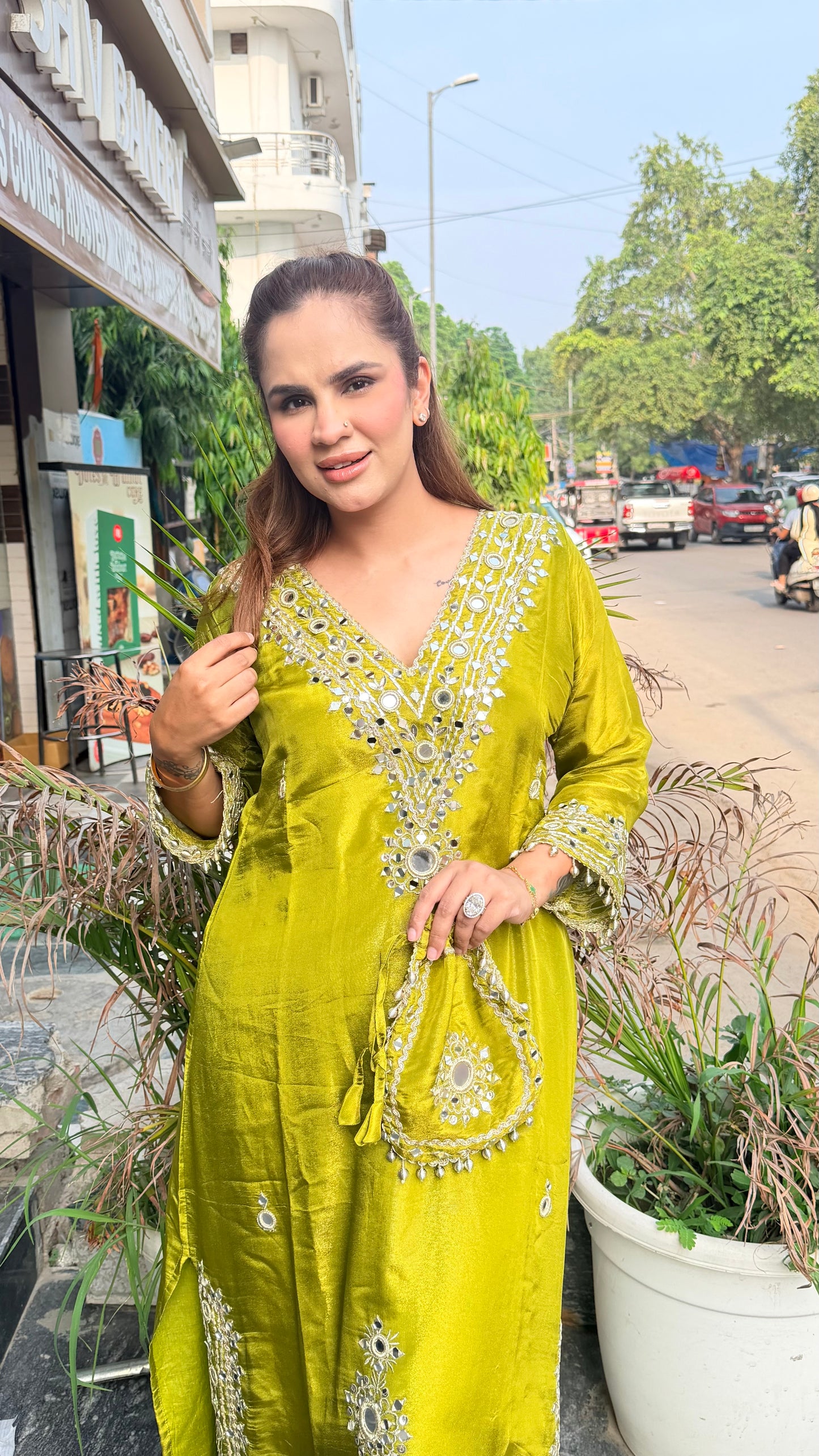 Beautiful Kareena Style PC3427