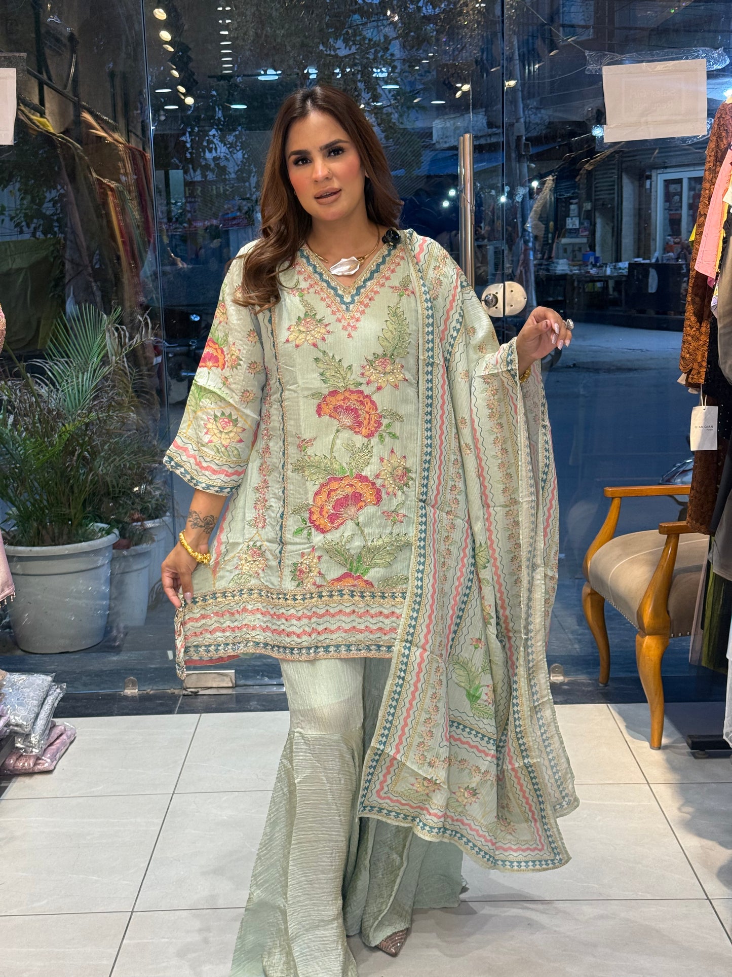 Beutiful elegant pure tissue fabric suit pc3337