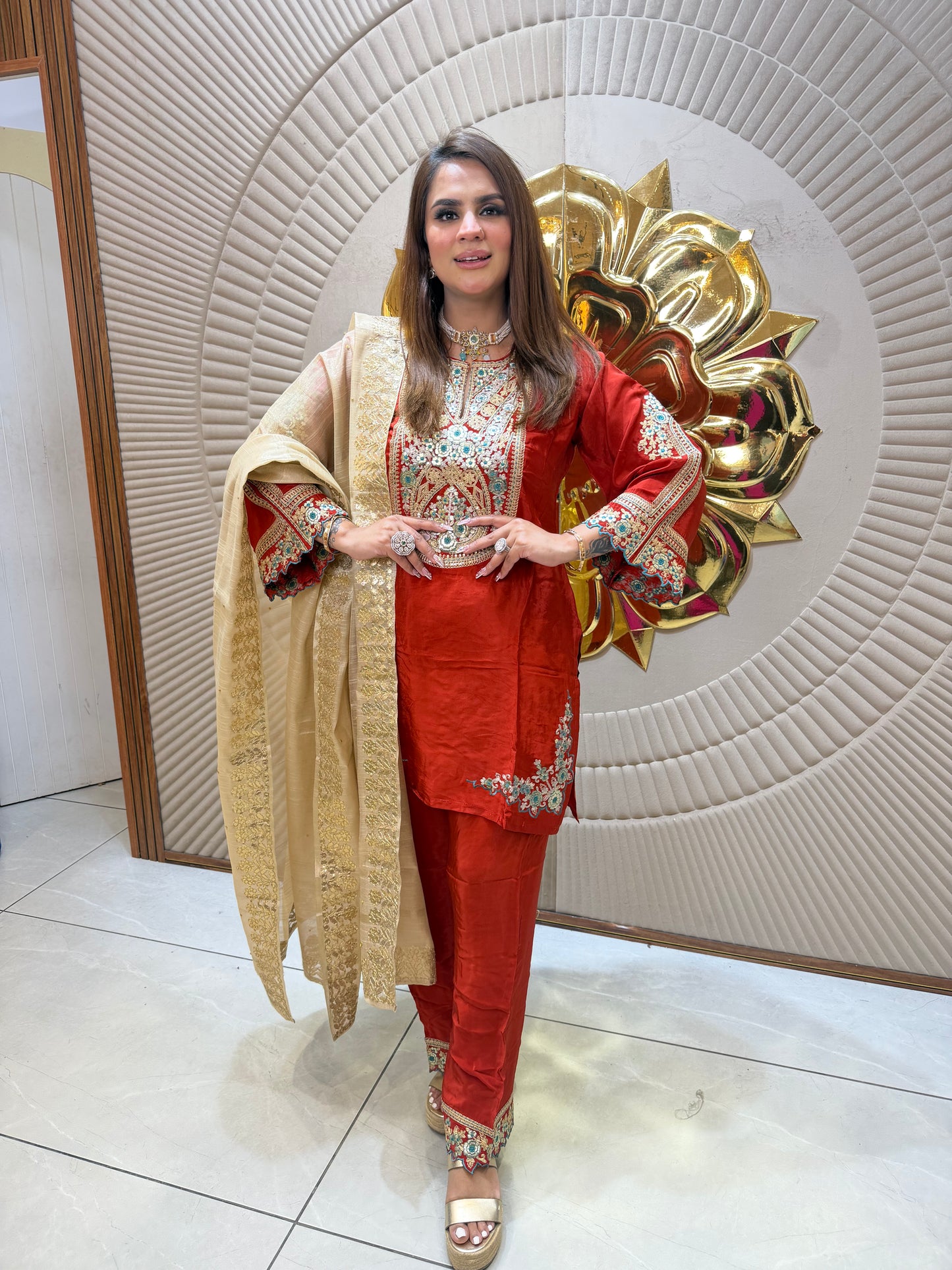 Beautiful elegent party wear suit pc2596