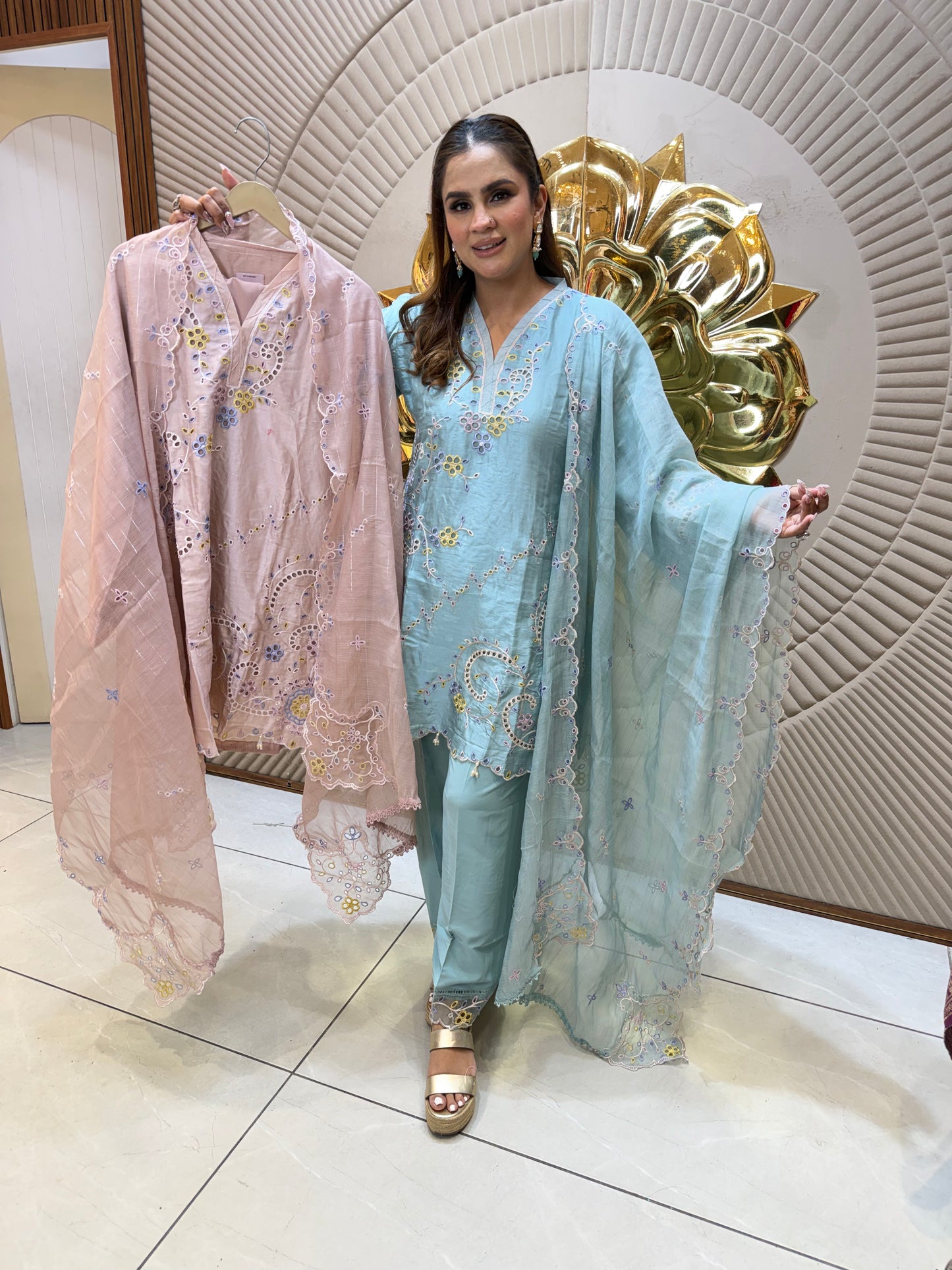 Beautiful elegent party wear suit pc 2609