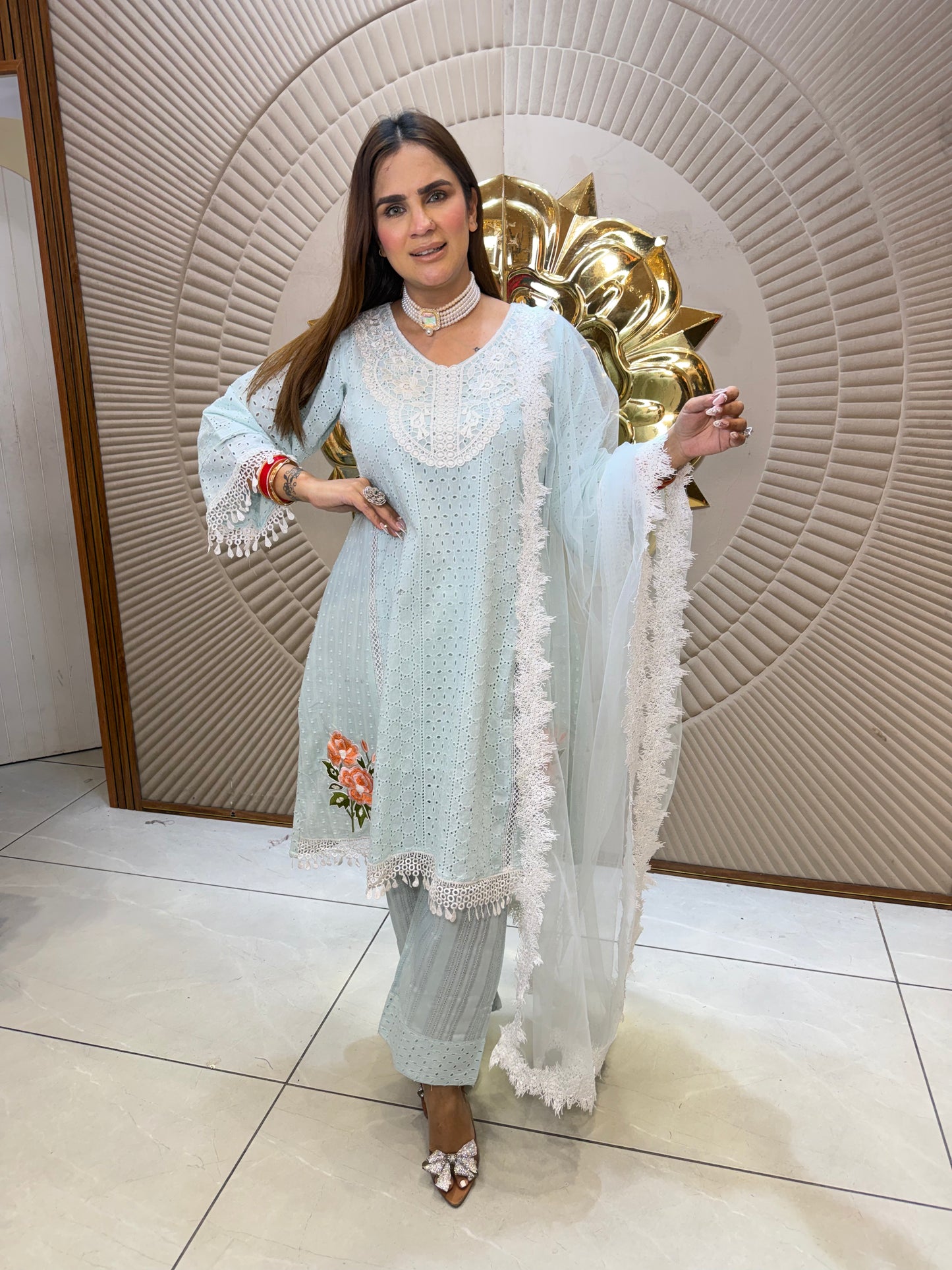 Beautiful elegent party wear suit pc 2681