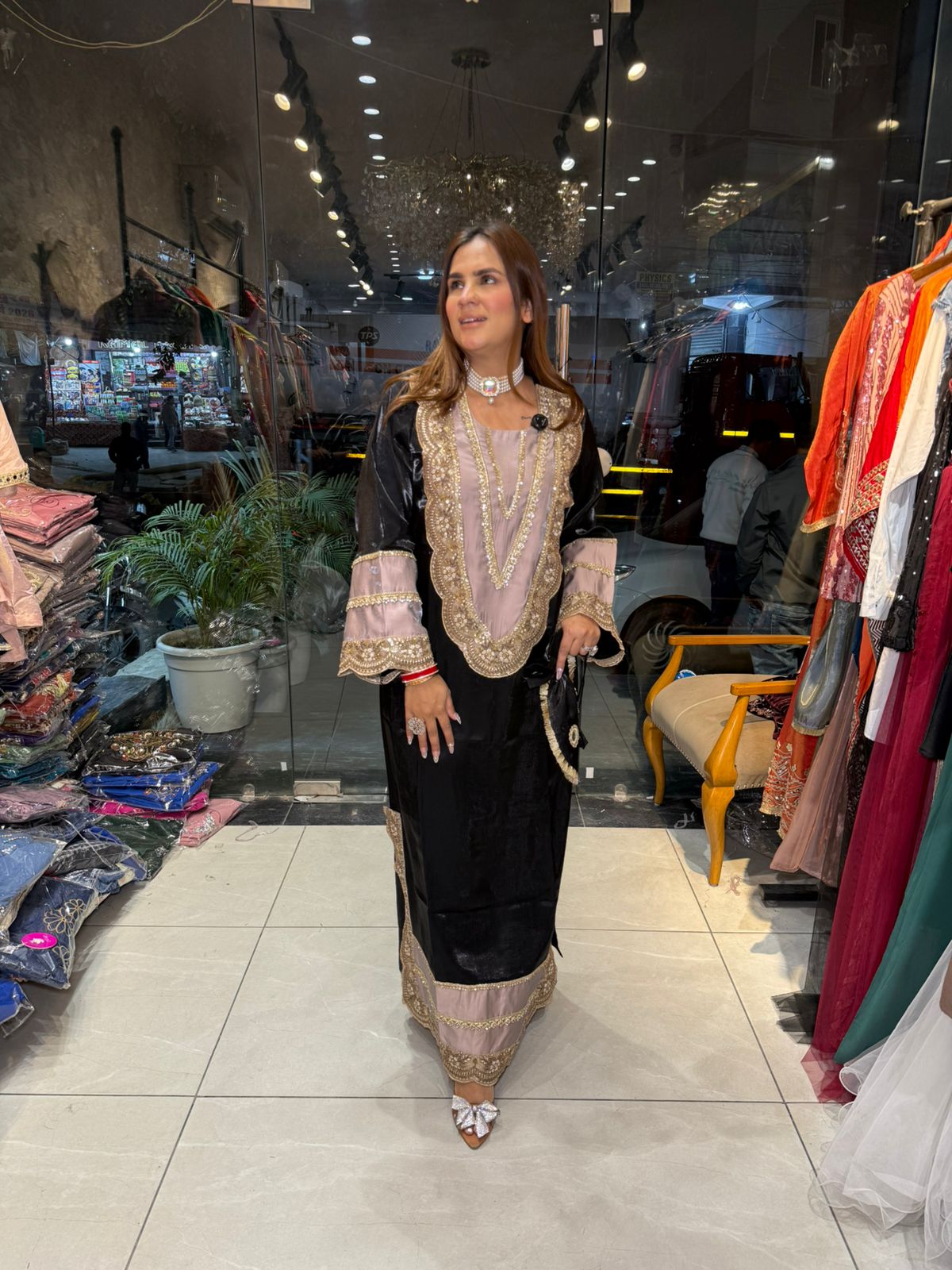 Beautiful elegent partywear kaftan with potli pc 2694