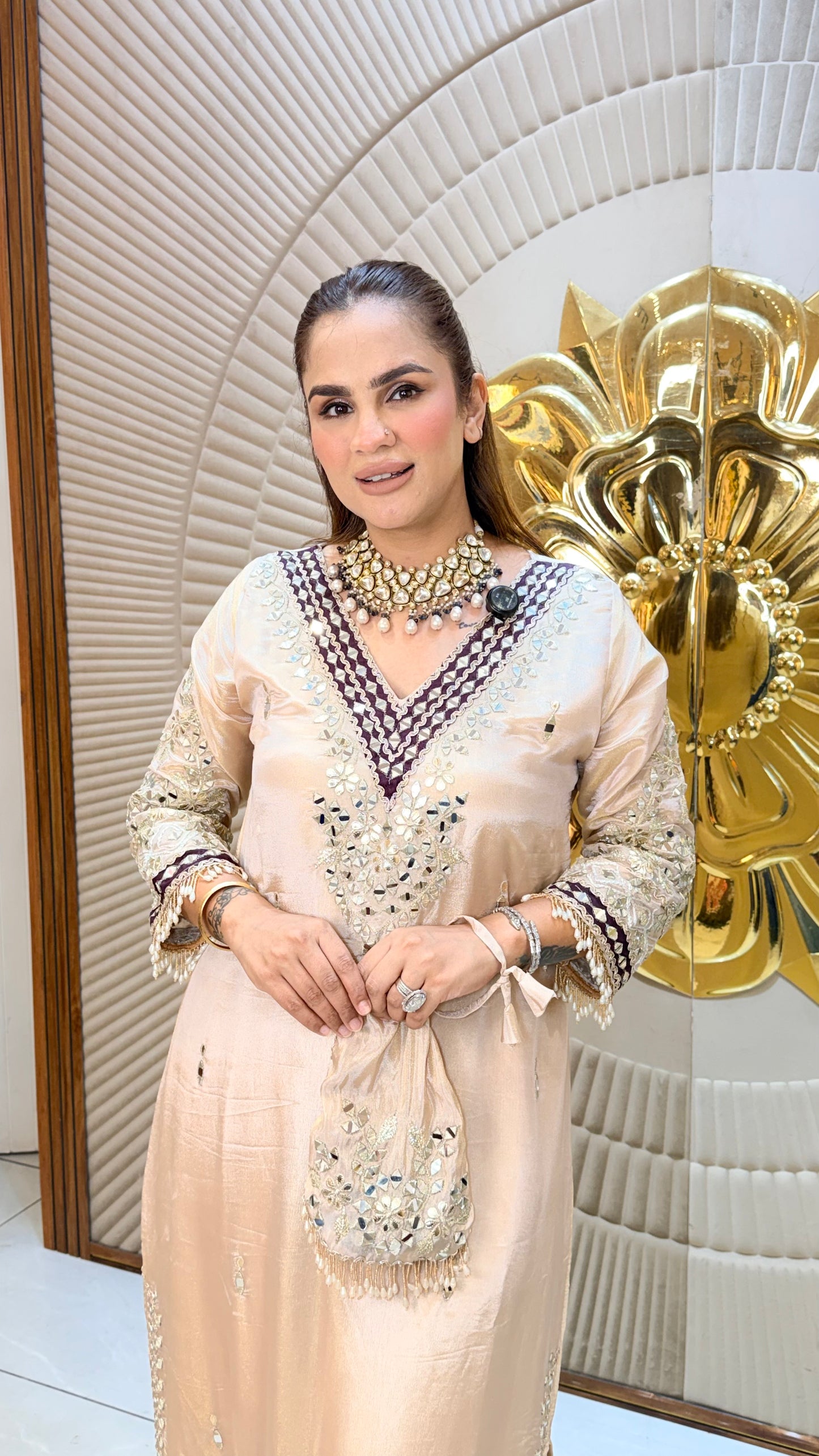 Beutiful elegant partywear kaftan with potli pc3369