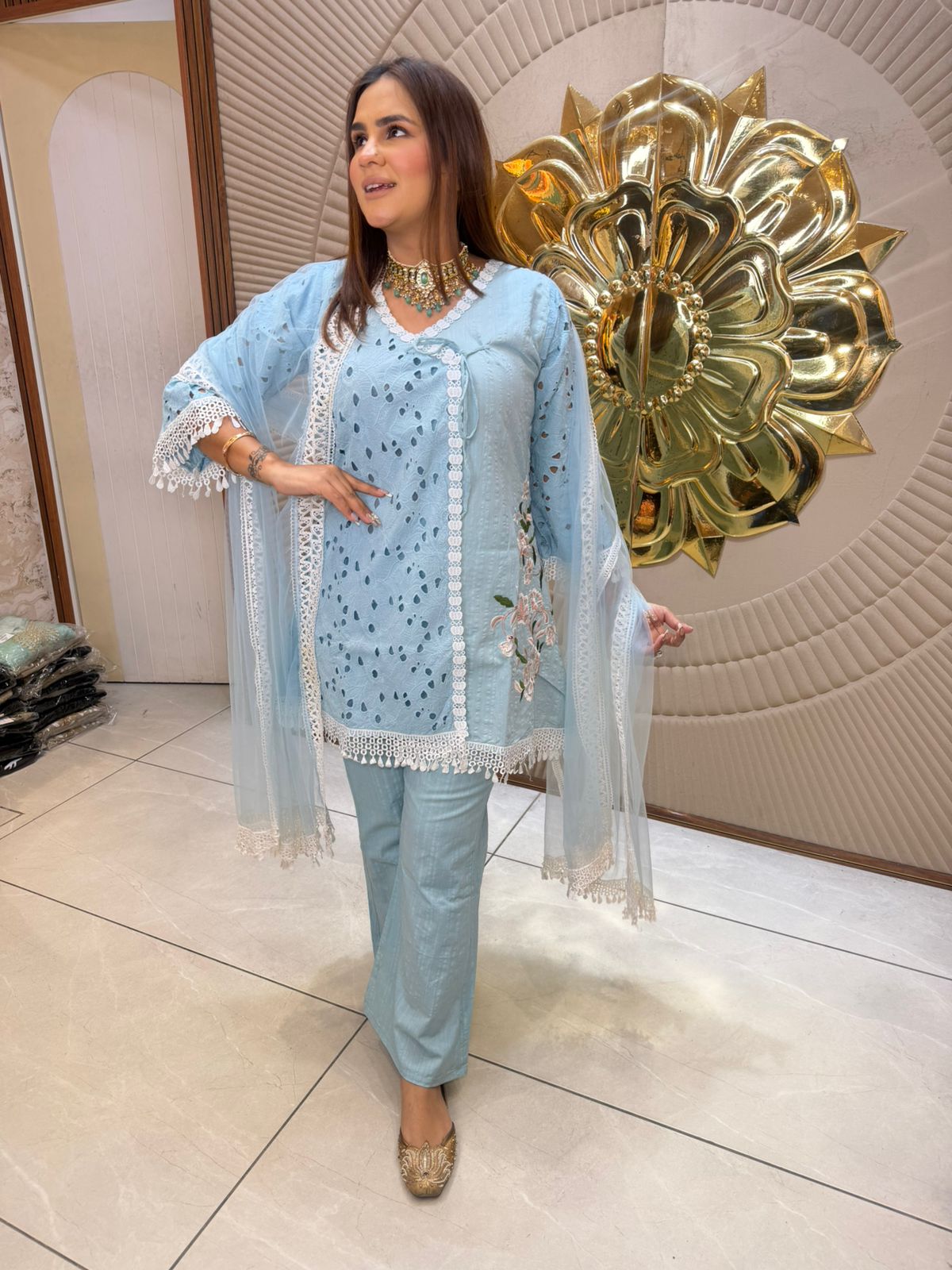 Beautiful elegant suit pc 2780