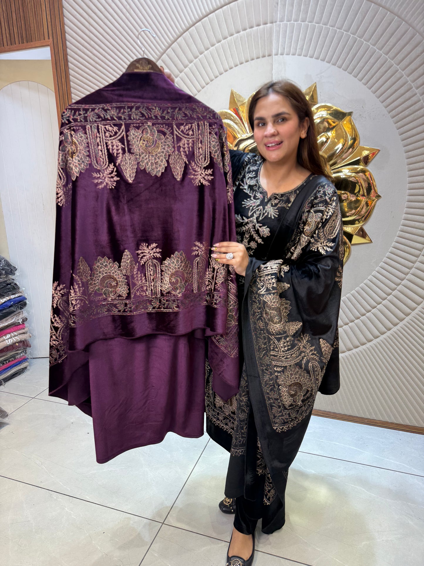 Beautiful elegant velvet suit pc2434