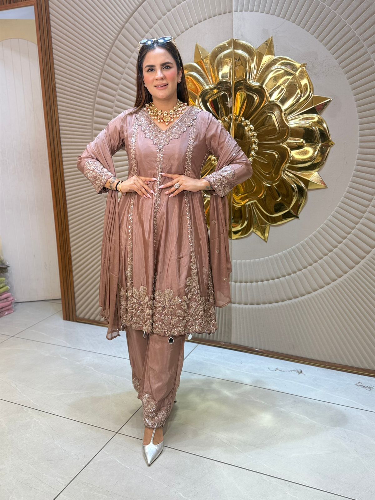 Beautiful elegant suit pc2697