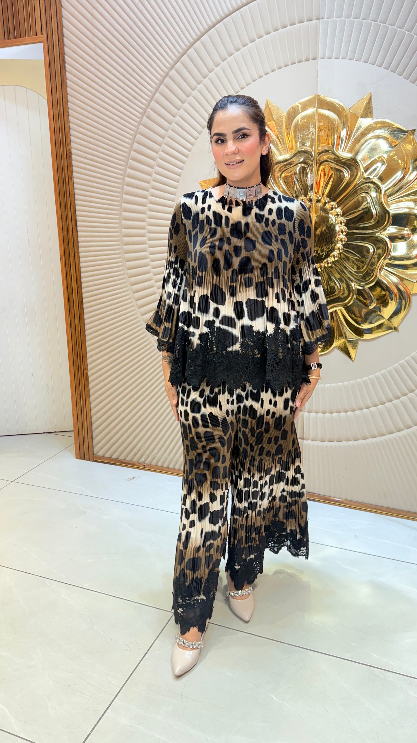 Beautiful brown and black leopard-print pleated co-ord set Pc3617
