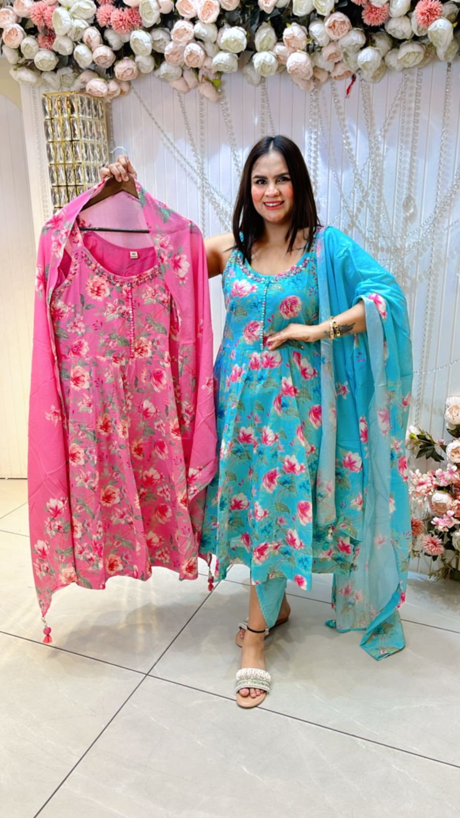 Sleeveless Cotton Suit With Floral Print PC954