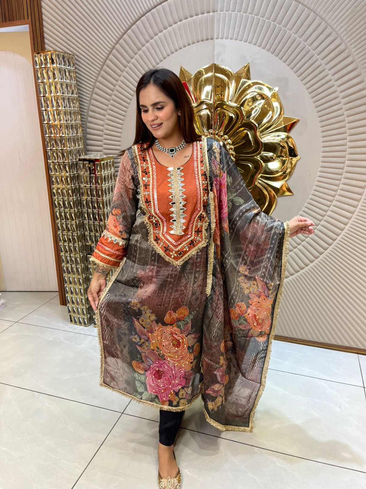 Stunning Designer Suit PC1583