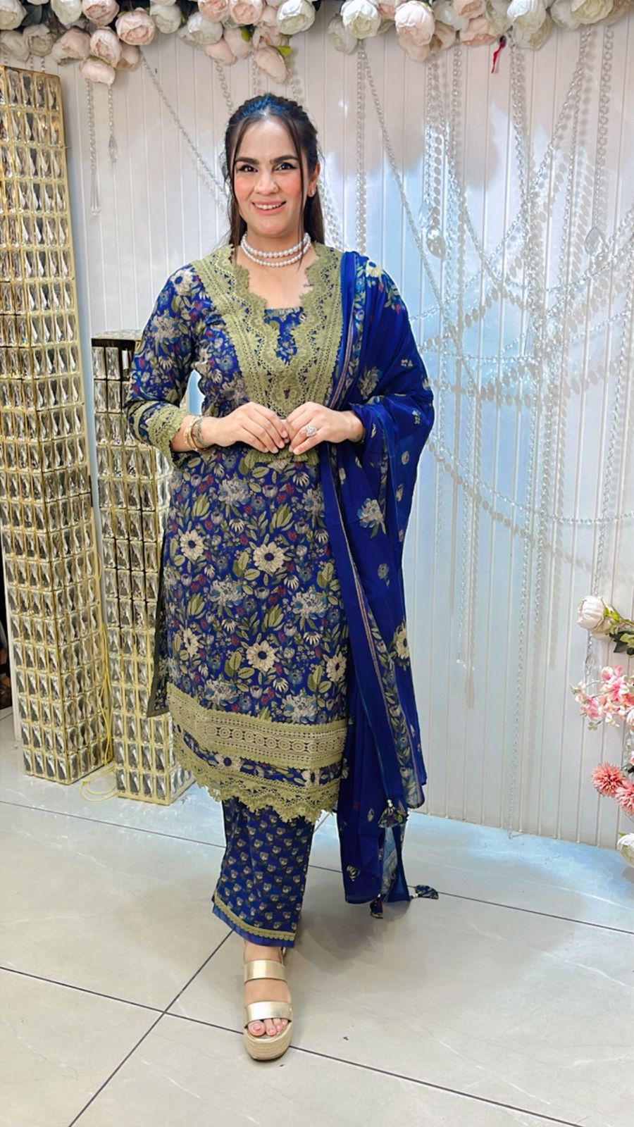 Very Beautiful and Elegant Ethnic Suit PC1232
