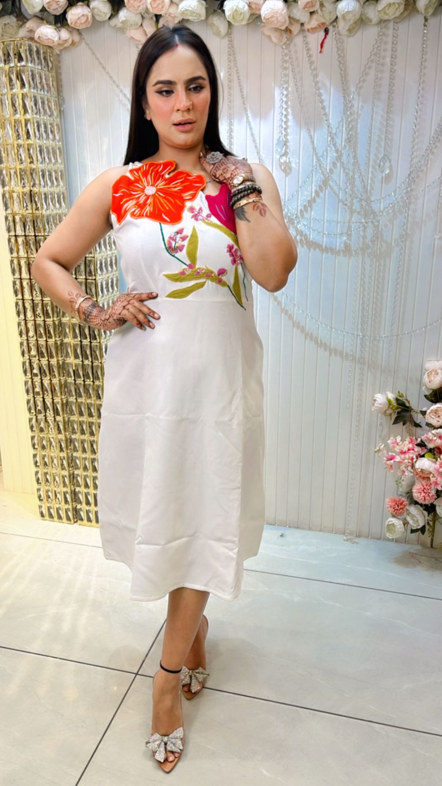 Luxury Women's Fashion with Bold Floral Designs PC881