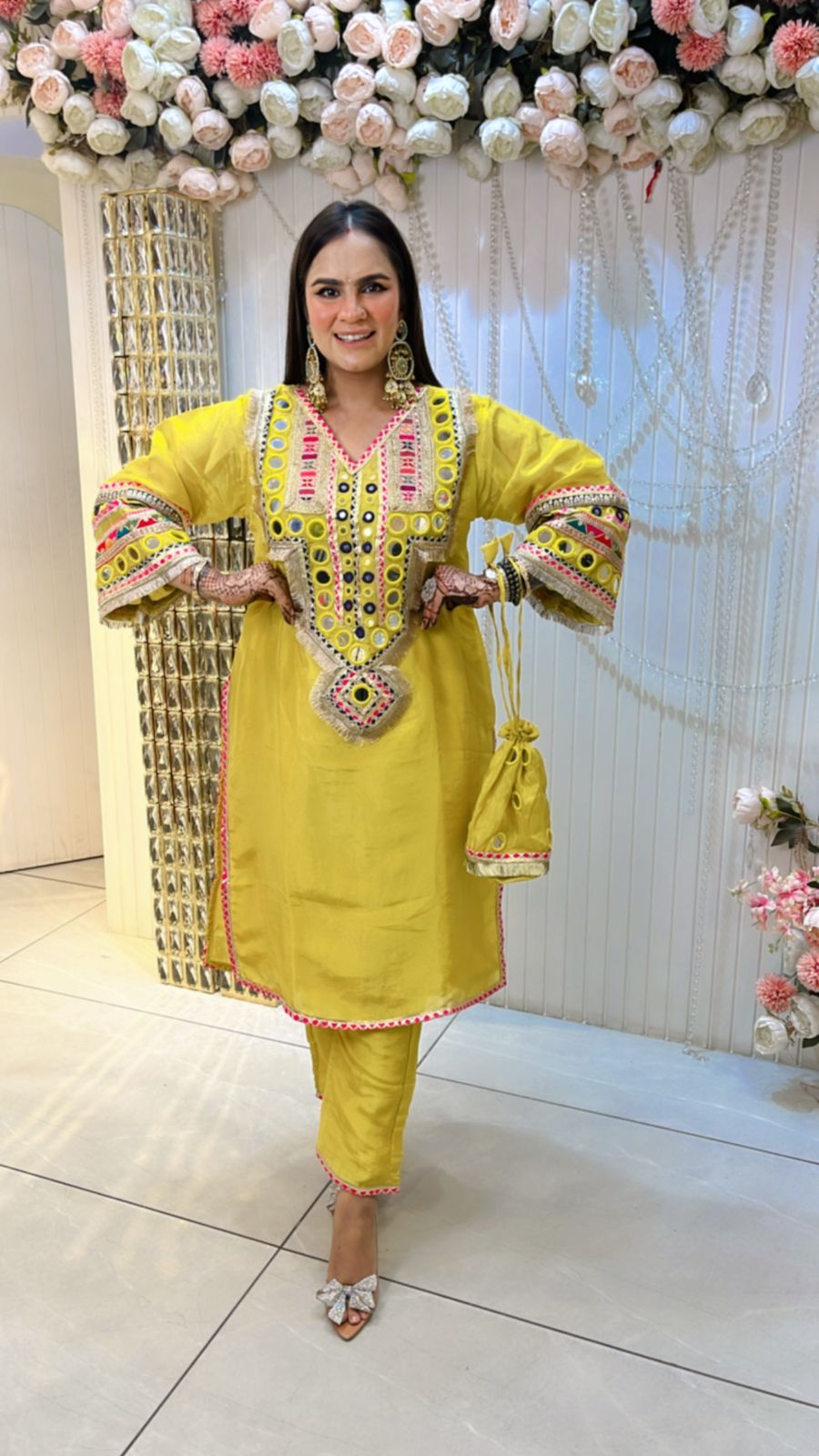 Very Pretty Suit With Mirror Work & Potli PC878
