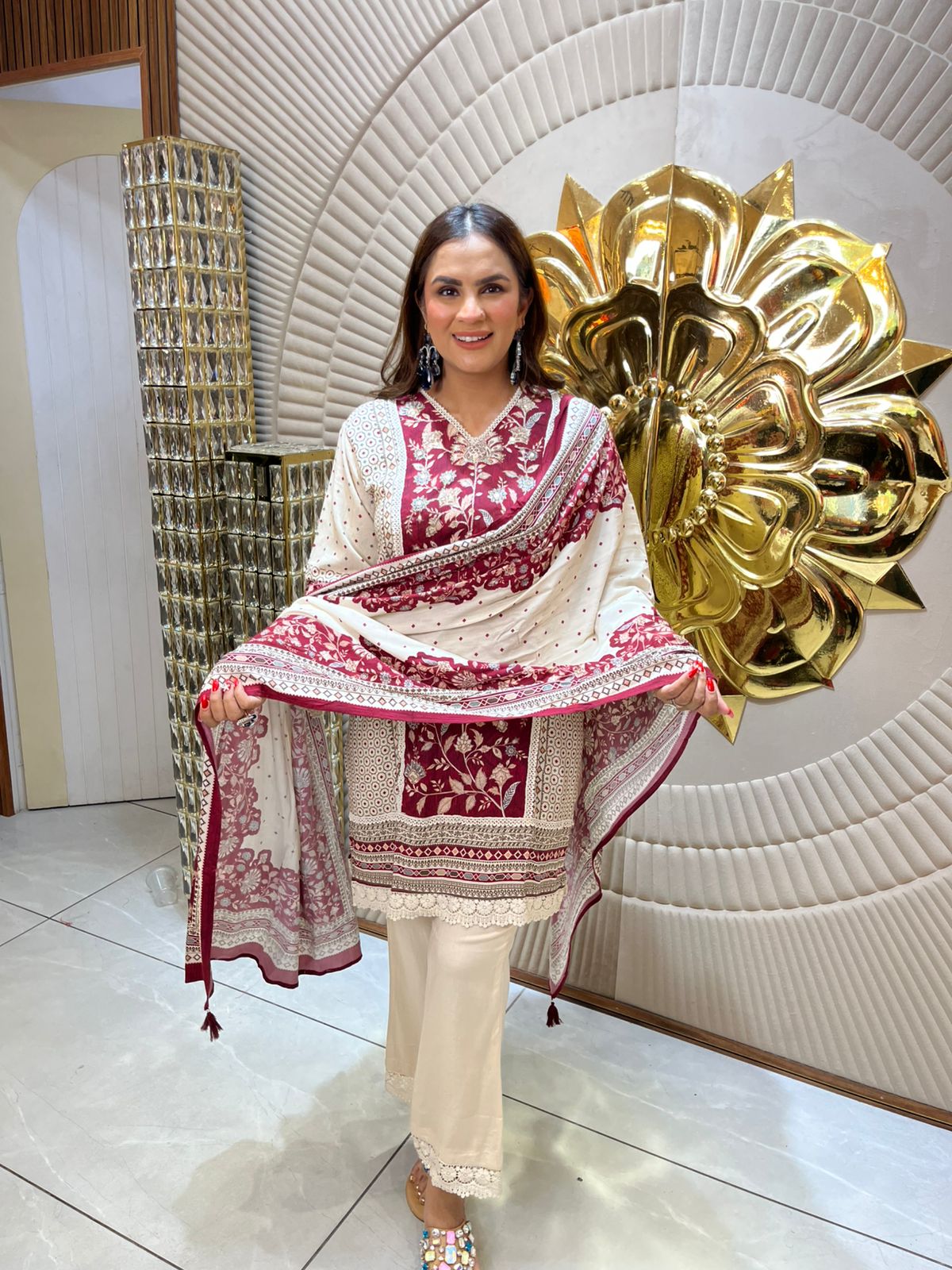Stunning Floral Suit With Lace Work PC1614