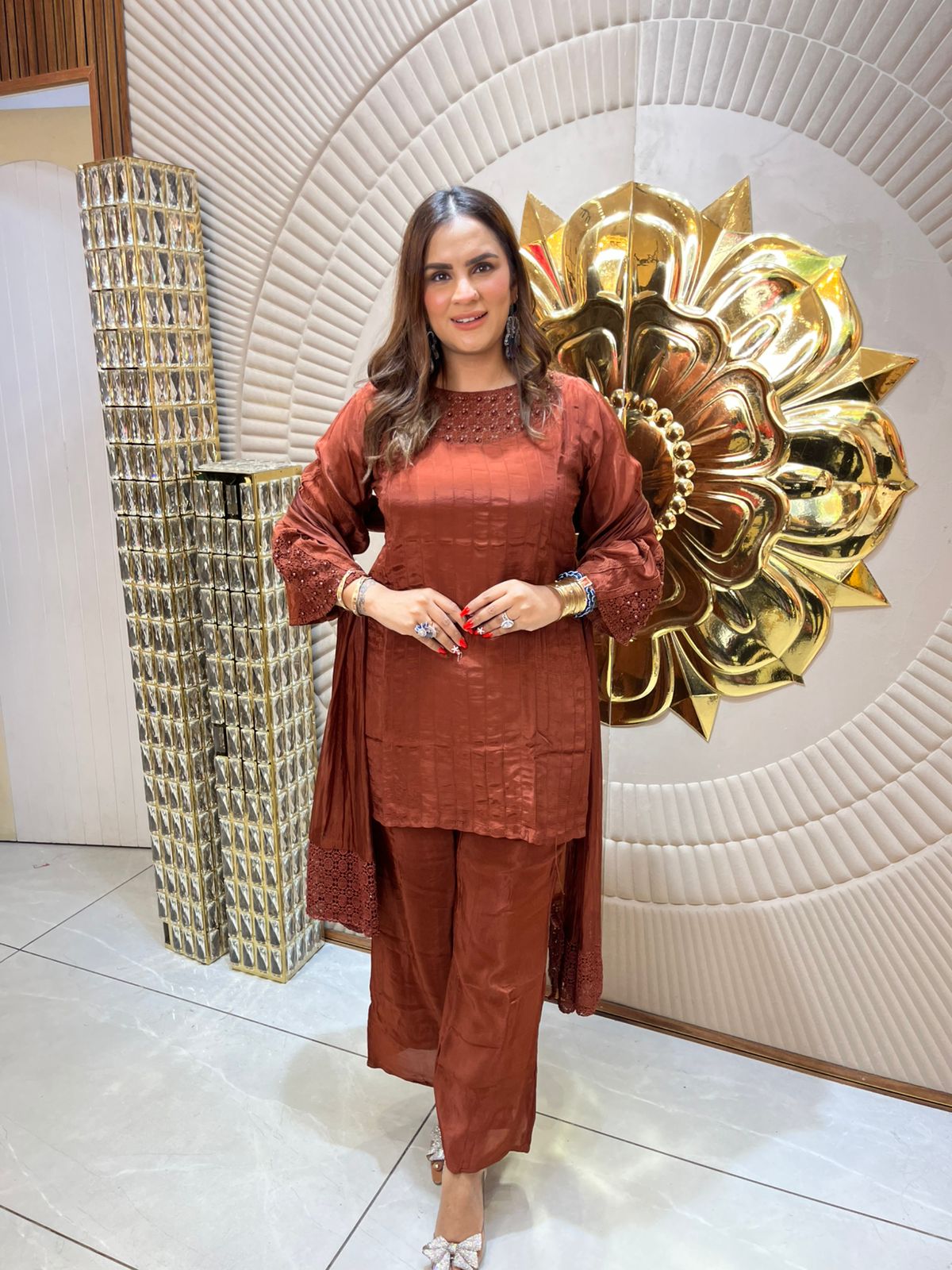 Beautiful Full Sleeves Suit PC1617