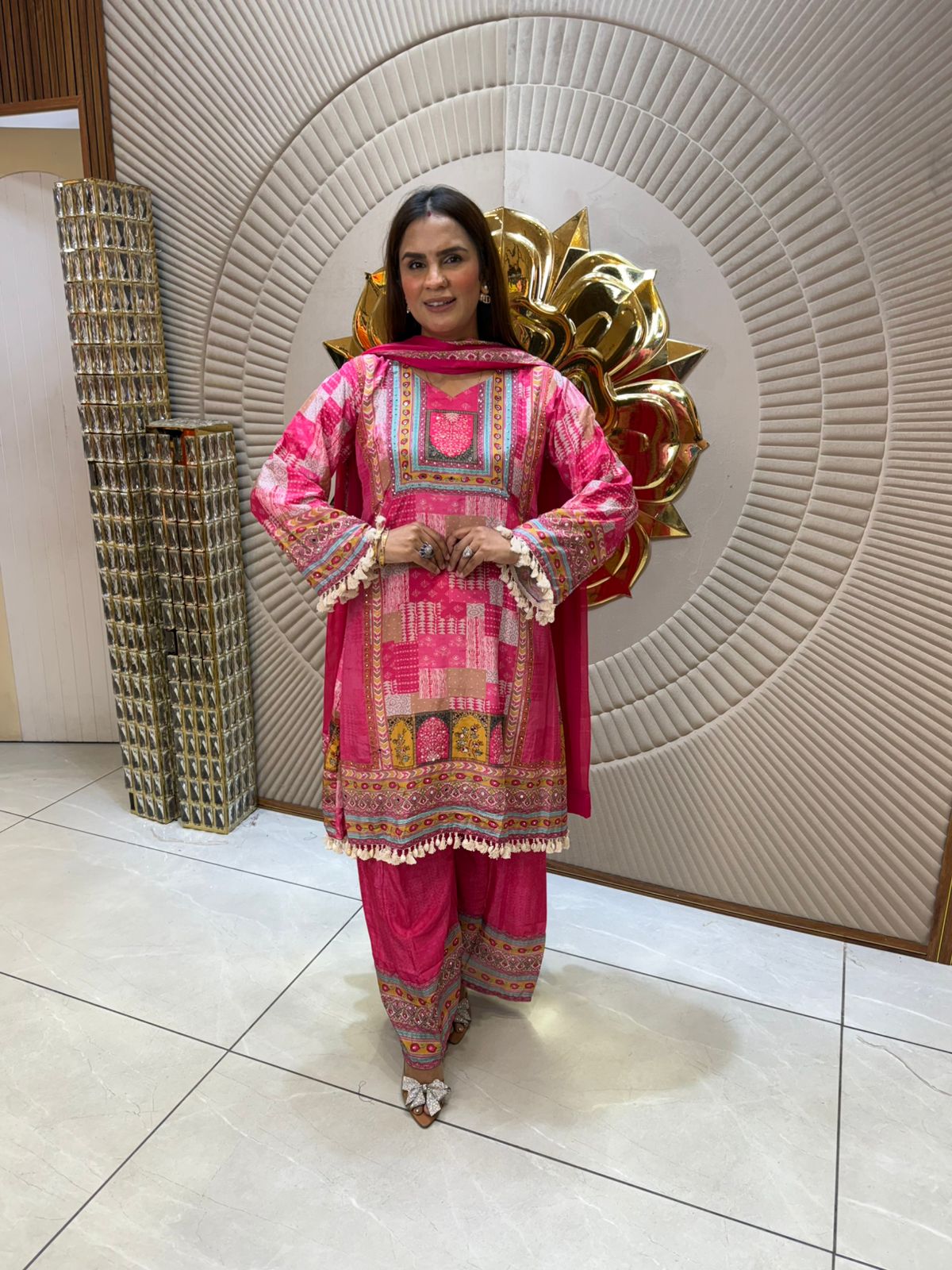 Stunning Pattern Print Suit With Lace Work PC1715