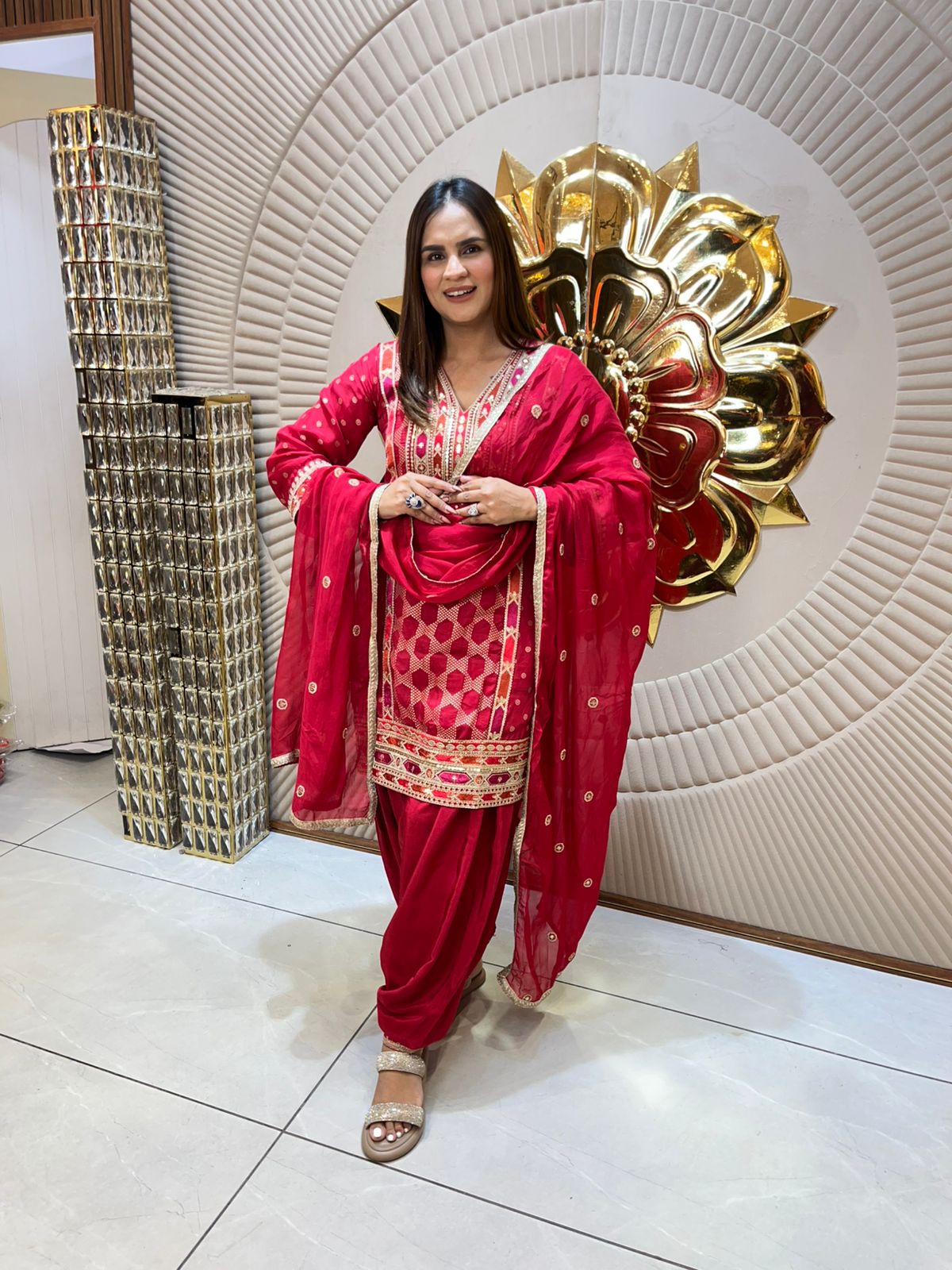 Pretty Suit With Front Honeycomb Design PC1856
