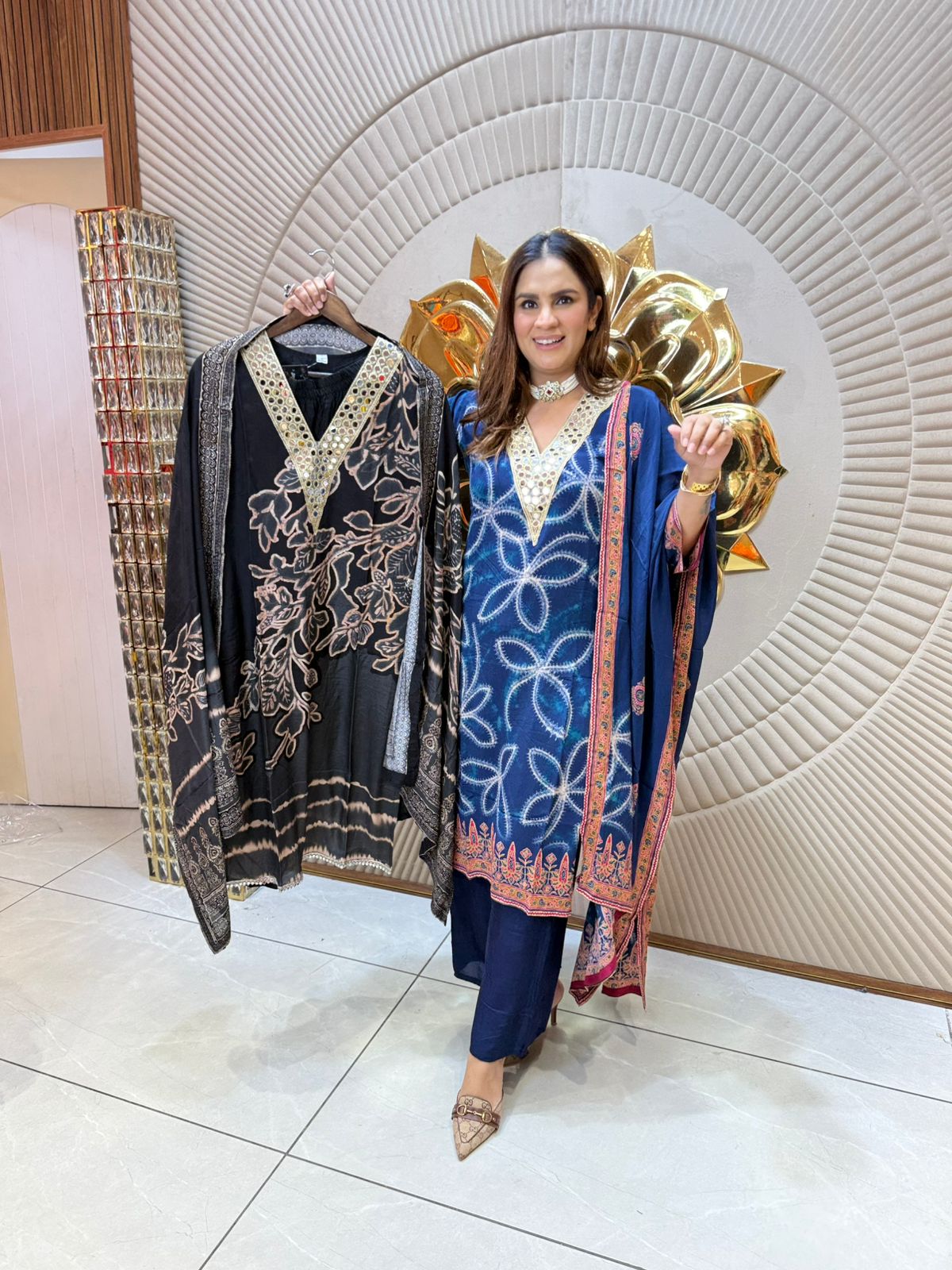 Elegant Traditional Attire Showcase PC1878
