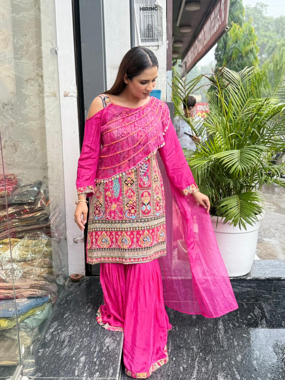 Beautiful Crape shirt with attached Dupatta PC1973