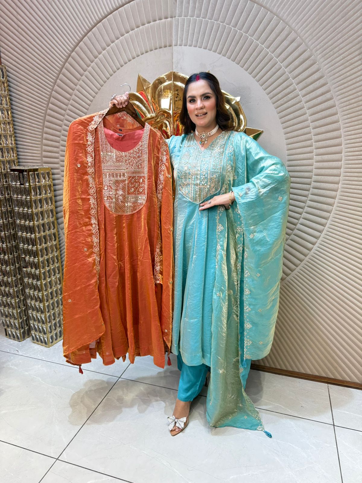 Stunning Long Suit PC1981