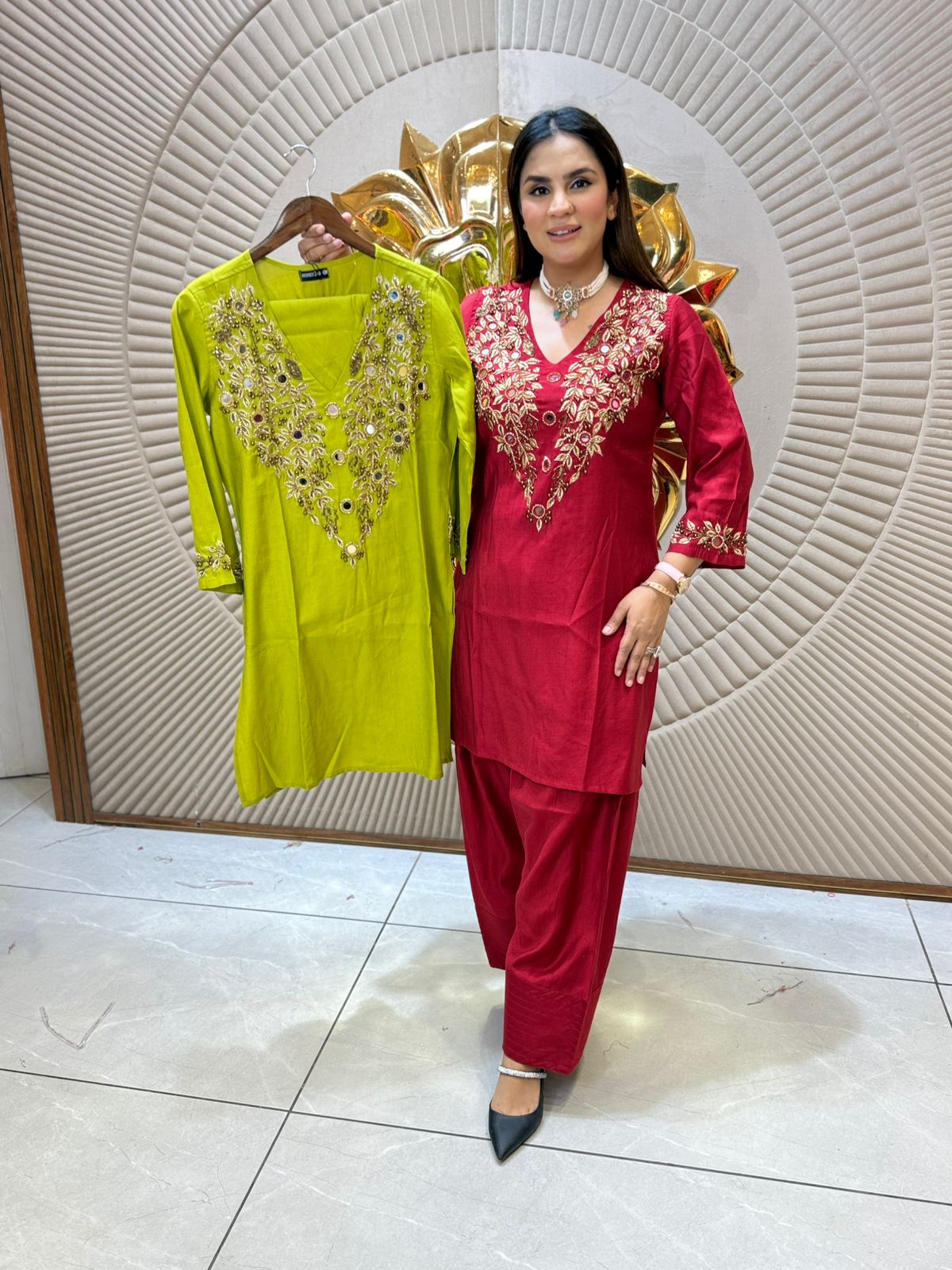 Beautiful V-neck Suit PC2094