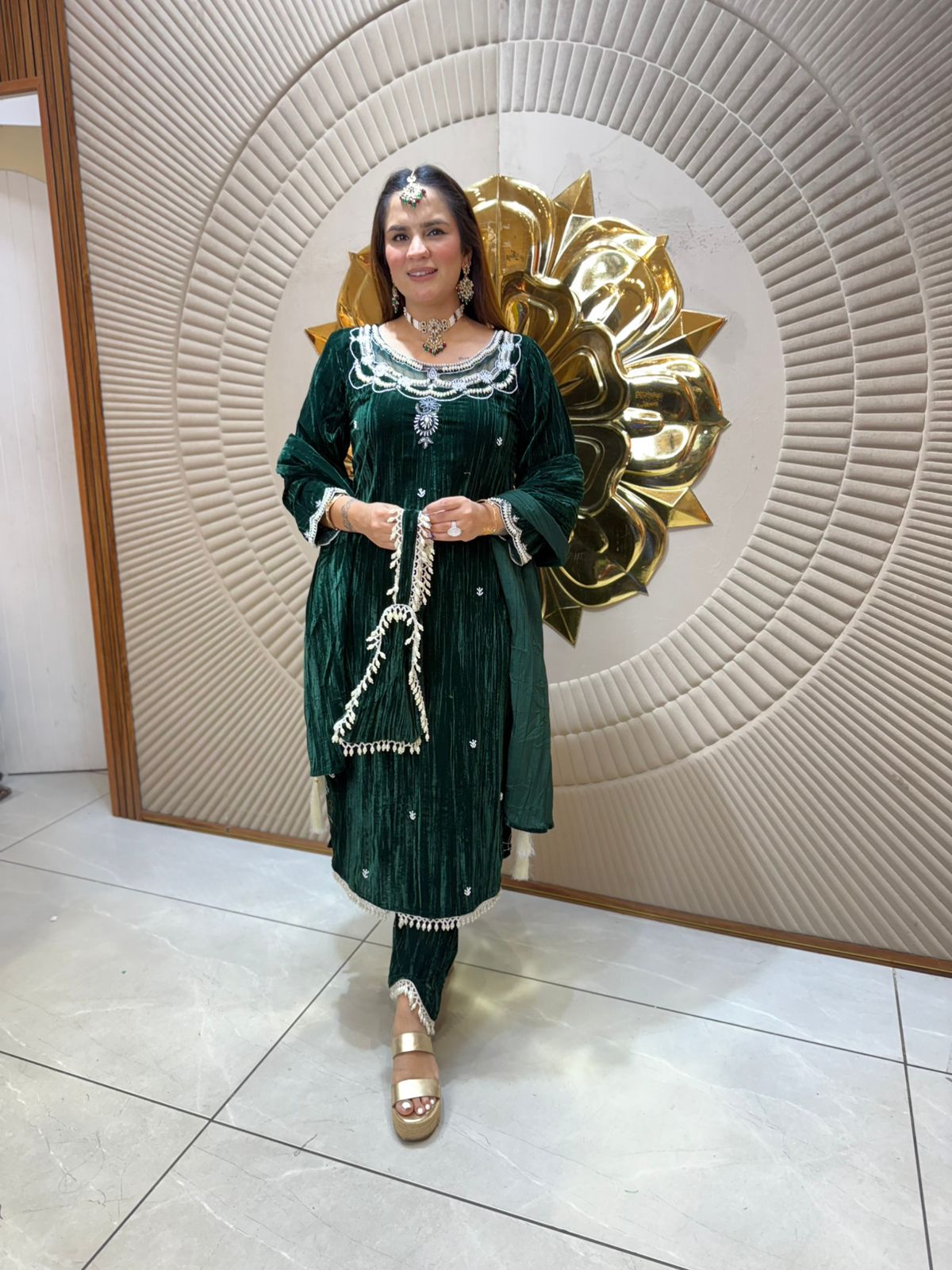 Elegant Suit with Hand Bag PC2256