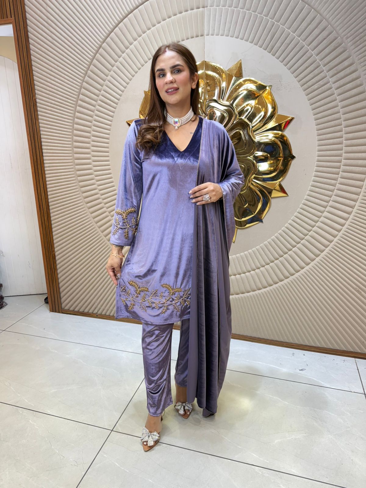 Beautiful Winter Suit With V-neck PC2283