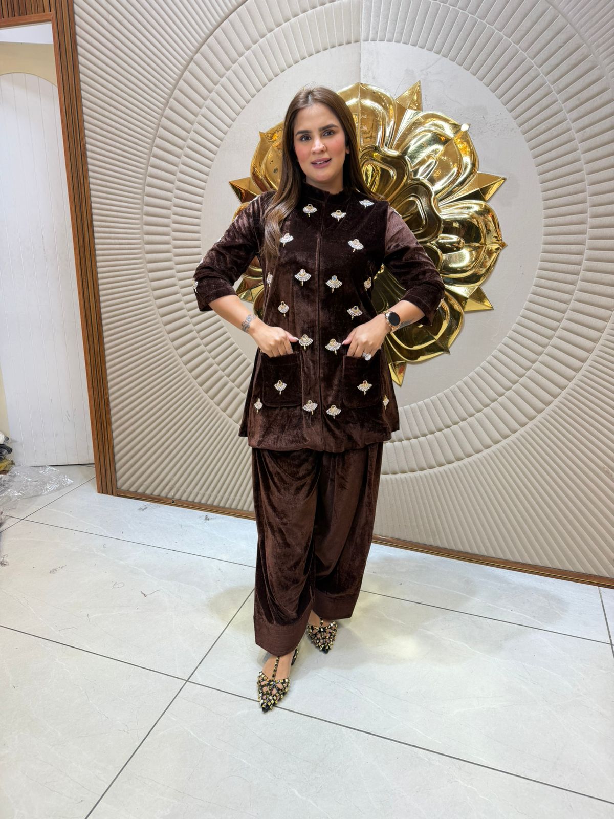 Elegant Velvet Suit PC2376