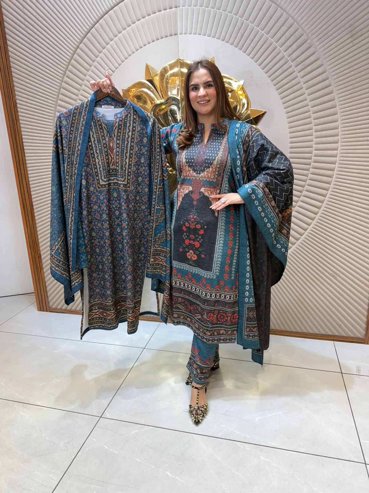 Beautiful Printed Suit PC2382