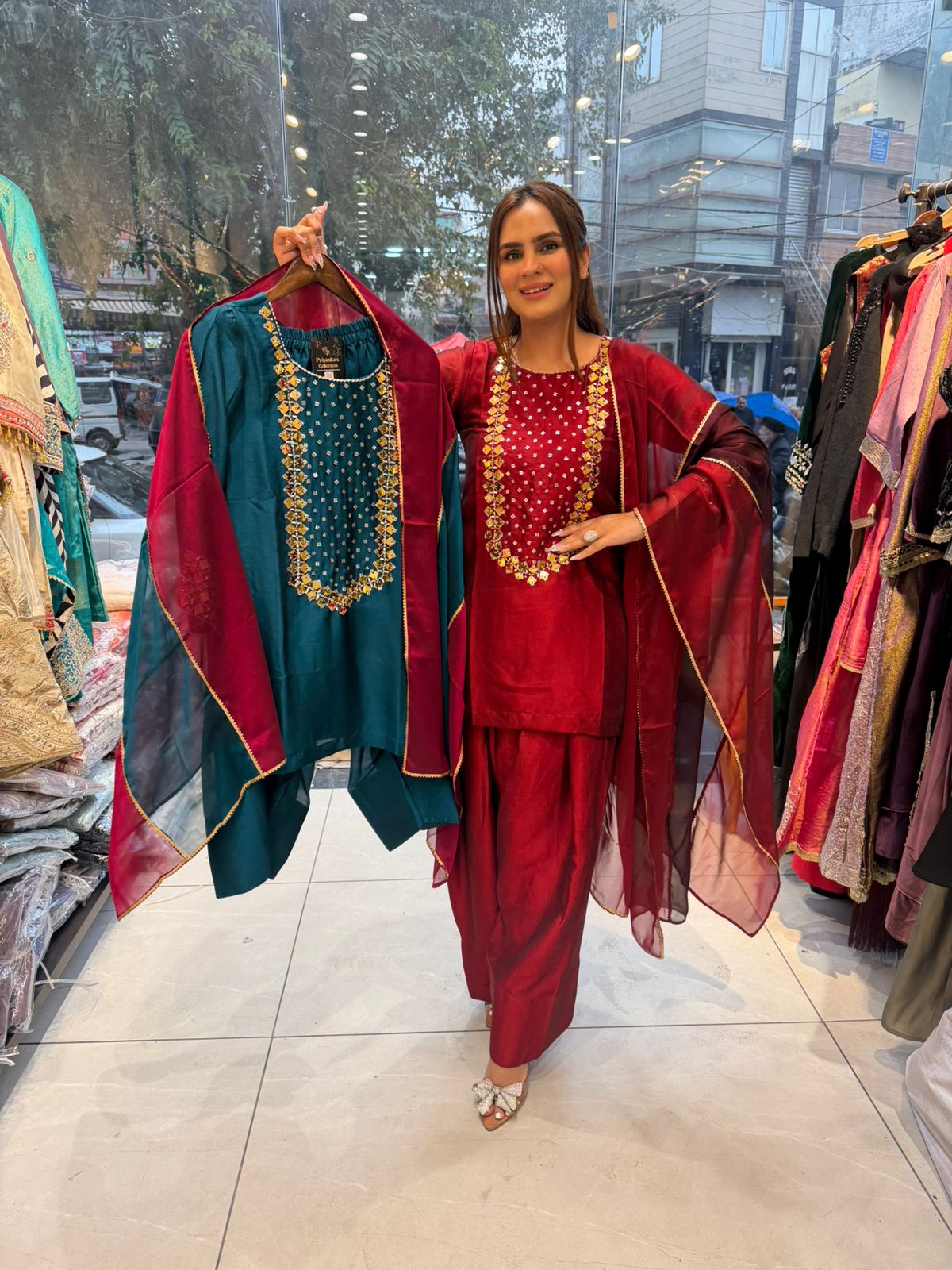 Elegant Suit With Round Neck PC2559