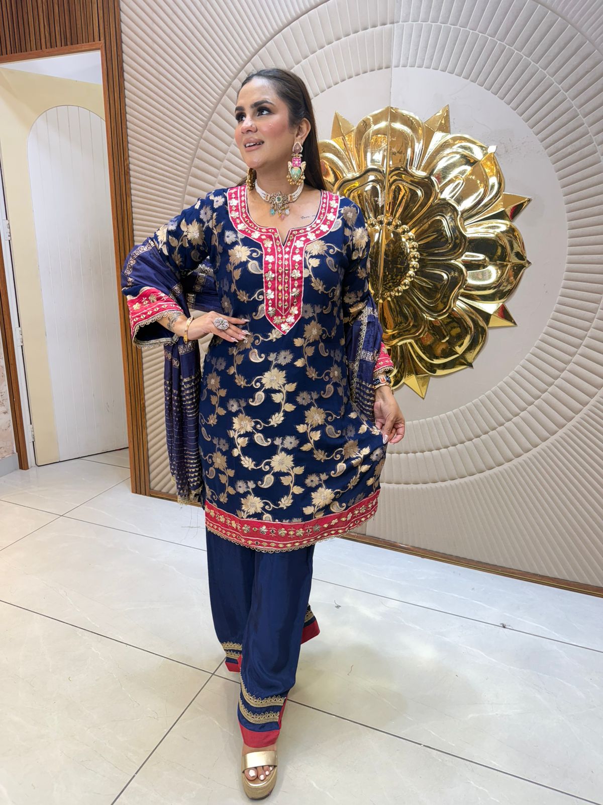 Elegant Suit With Flower Design PC2608