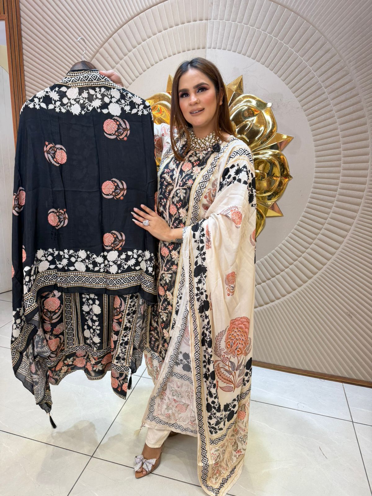 Elegant Heavy Printed Suit PC2815