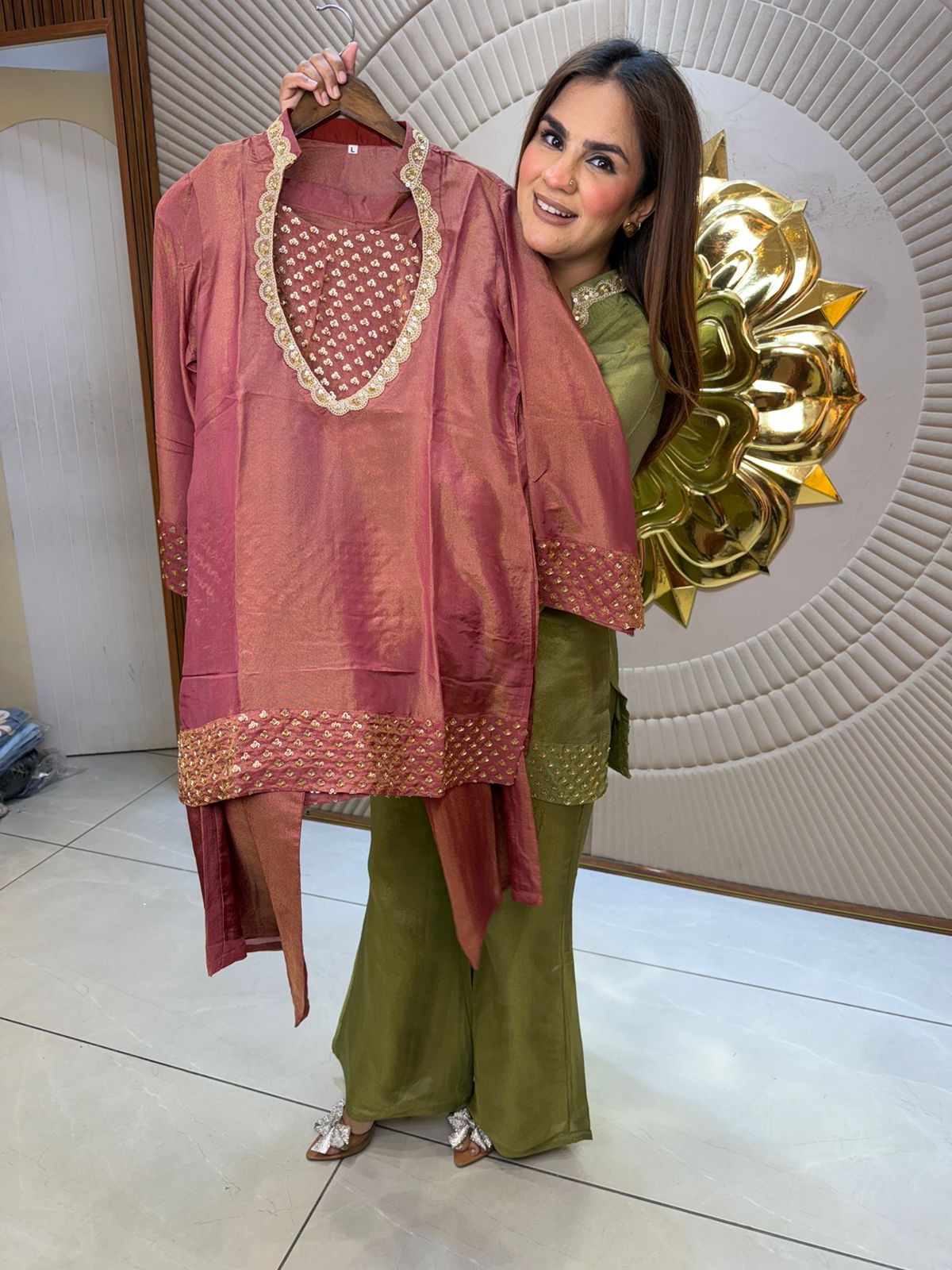 Beautiful Short Suit PC2843