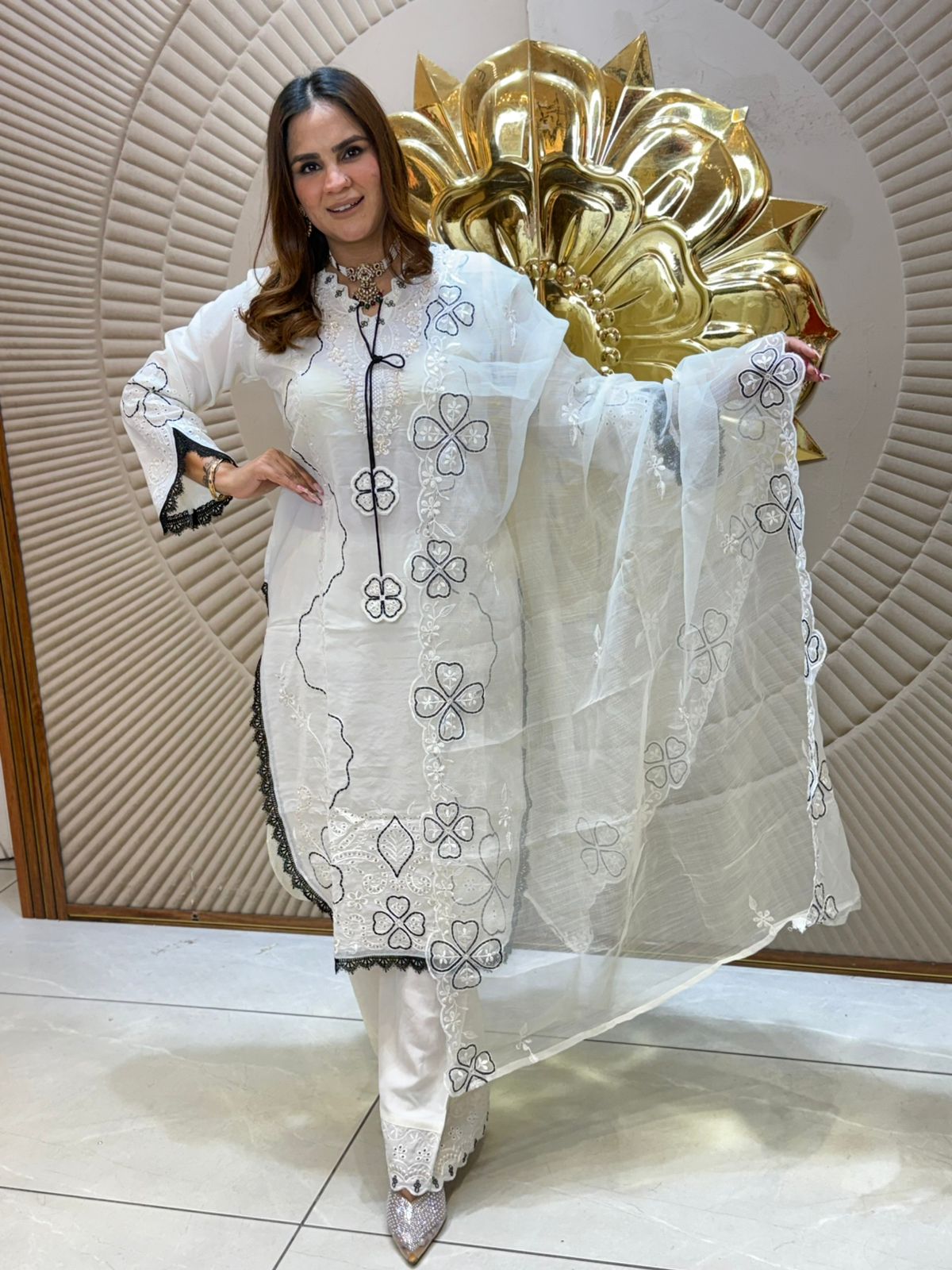 Beautiful Embroidery Work Suit PC2794