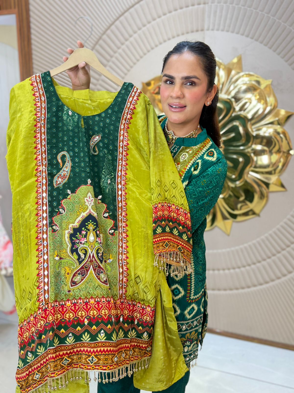 Beautiful Pattern Print Suit PC3113