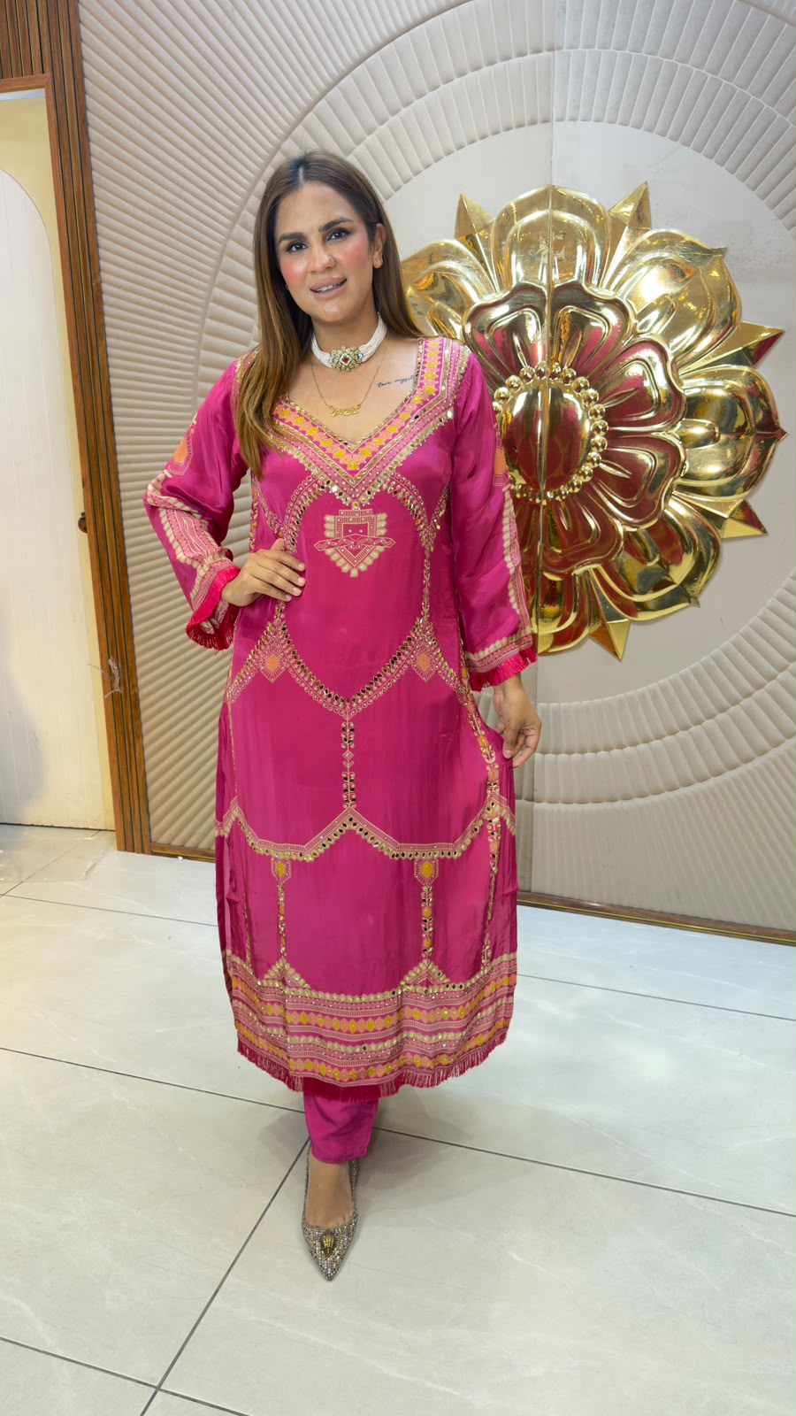 Elegant silk kurta set and zari, mirror, and resham embroidery pc3318