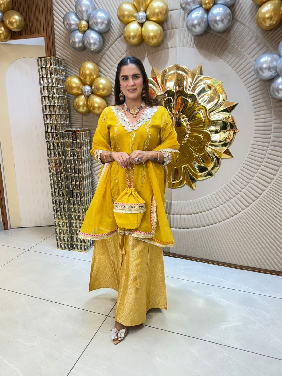 Yellow V neck suit PC1824
