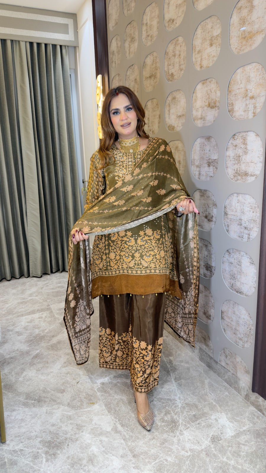 Beutiful elegant suit pc3408