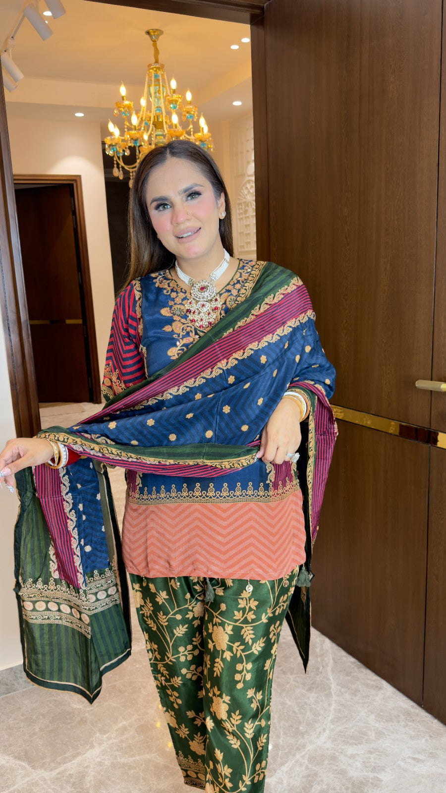 Beutiful elegant suit pc3337