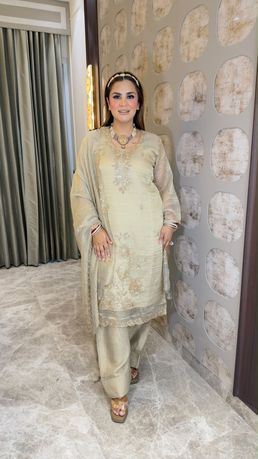 Beutiful elegant partywear suit pc3388
