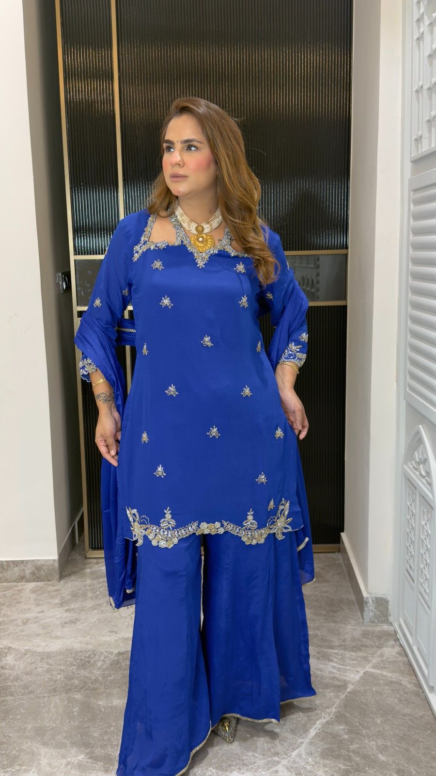 Beutiful elegant suit pc3746