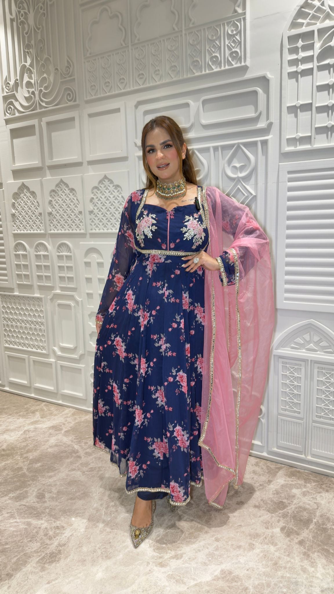 elegant floral-print Anarkali gown pc3340