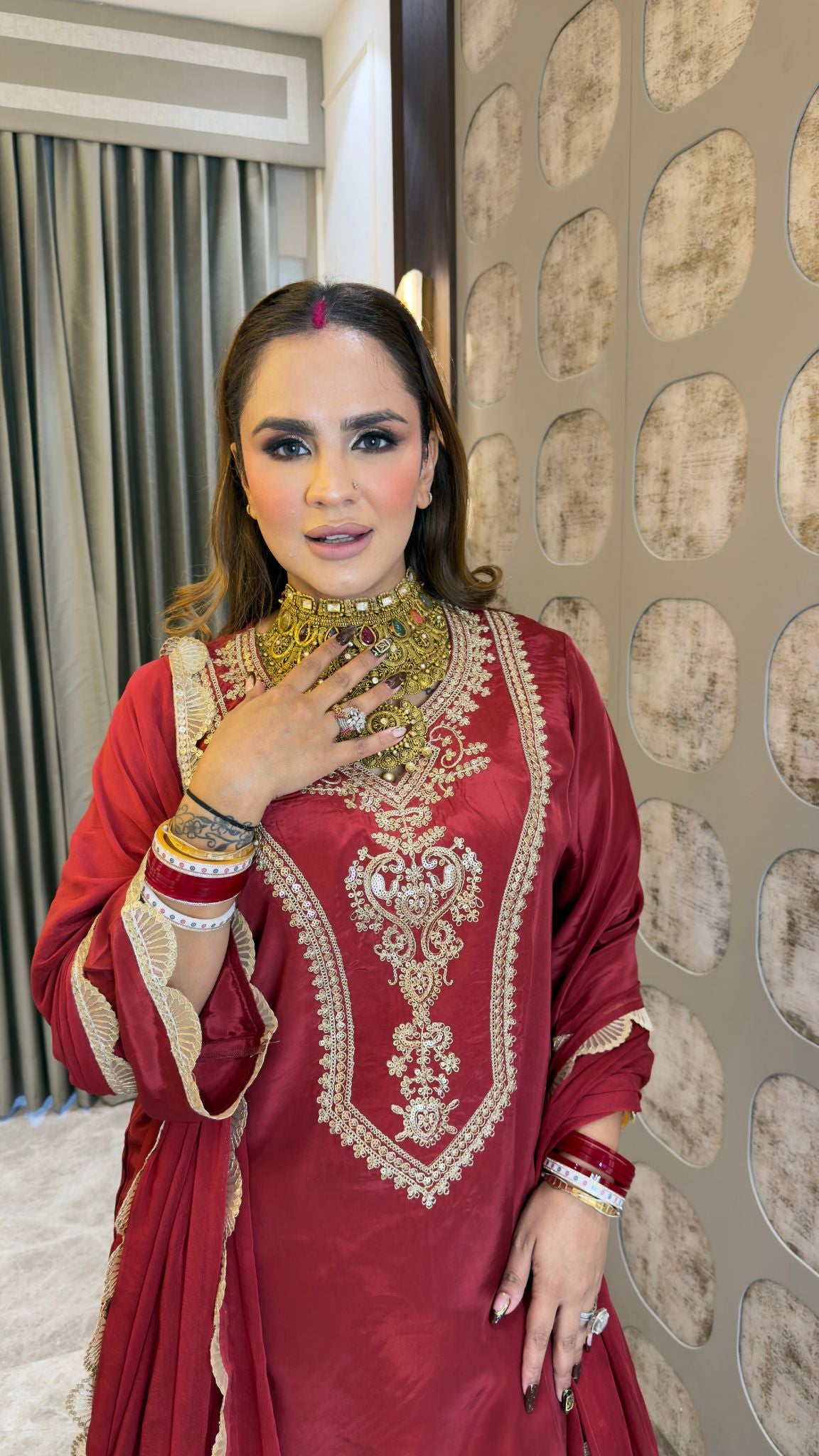 Beautiful thnic silk-blend or chinon silk suit set pc3364