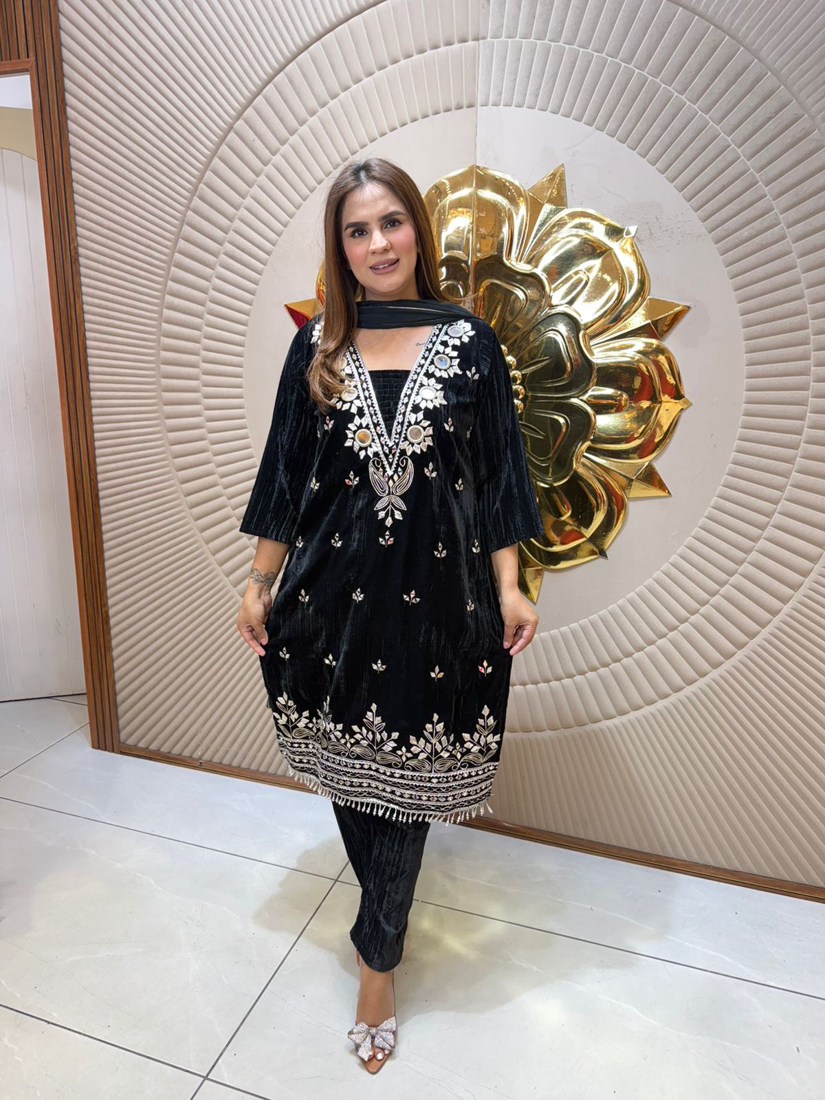 Beautiful Velvet Suit With Heavy Work PC2519